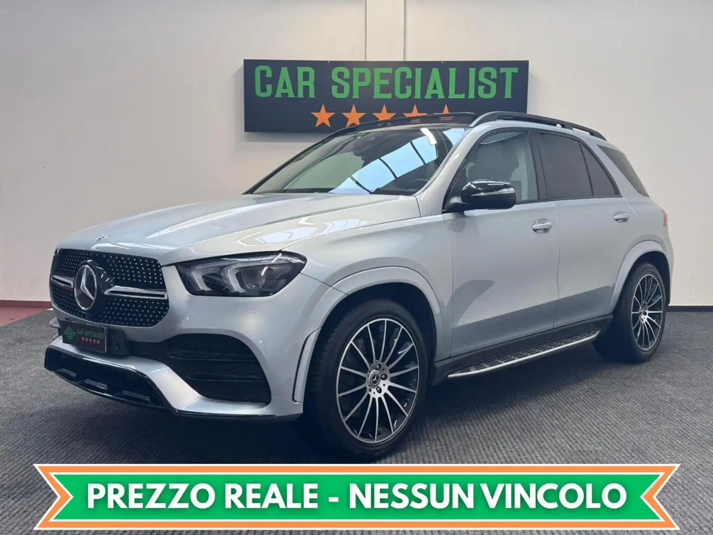 Mercedes-Benz GLE 300 d 4Matic AMG Line Premium Plus TETTO|LIGHT|ACC|21' Zilver - 1