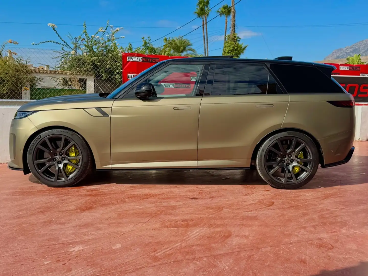 Land Rover Range Rover Sport R.R. 4.4 V8 SV Edition One Carbon Bronze Mate 635 Jaune - 2