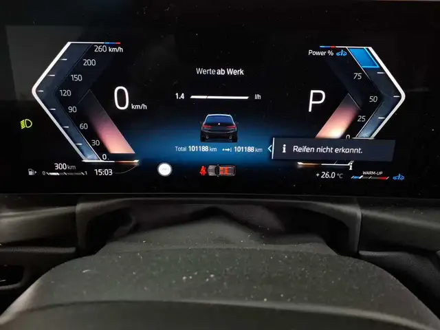 BMW 3 Series view 11