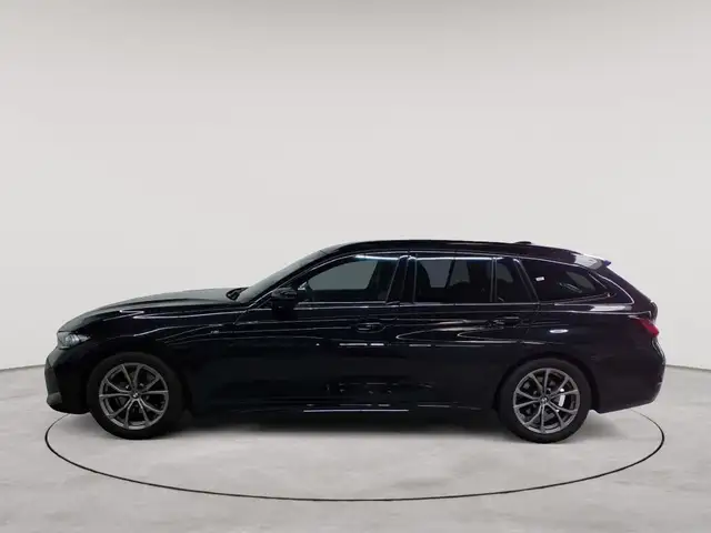 BMW 3 Series view 6