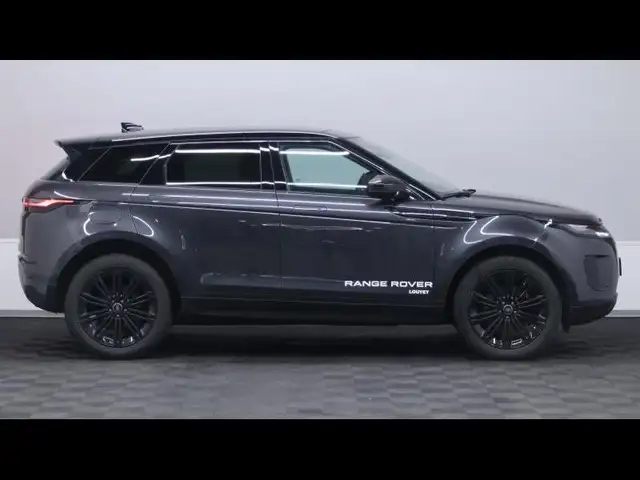 Land Rover Range Rover Evoque view 3