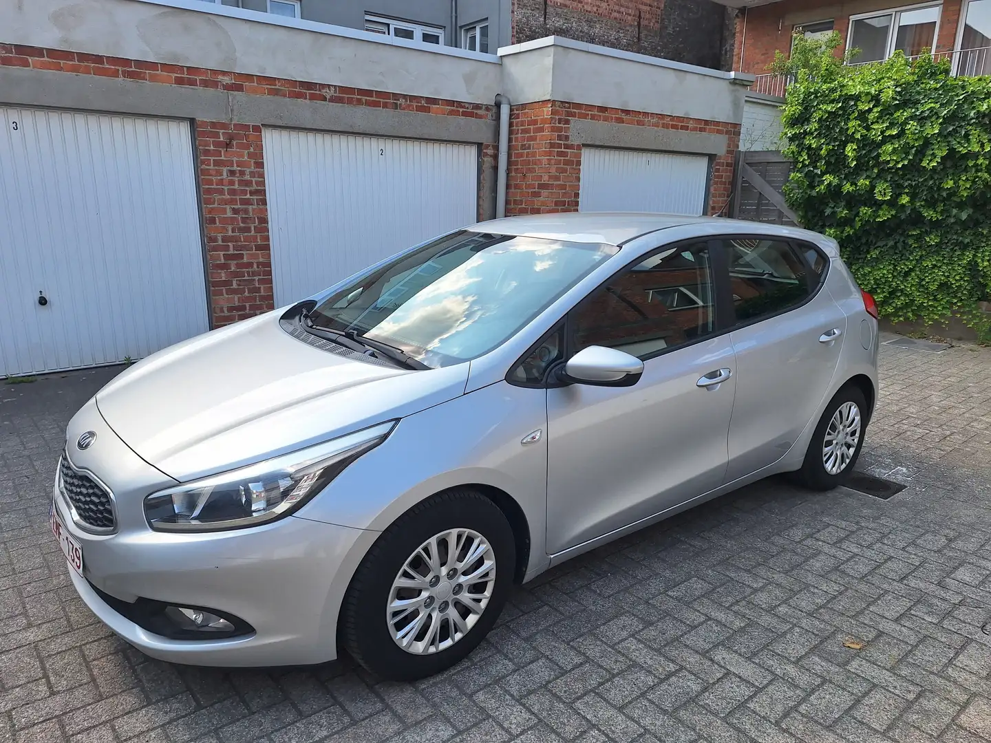 Kia Ceed / cee'd Ceed 1.4 CVVT Spirit Argent - 1