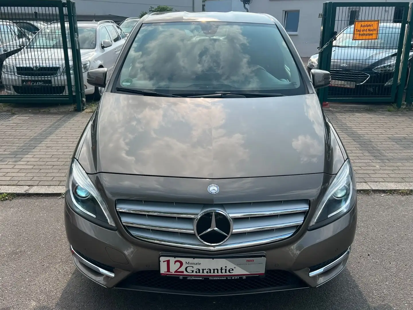 Mercedes-Benz B 180 B -Klasse B 180*NAVI*KLIMA*AUTOMATIK*TÜV*SHZ* Or - 2