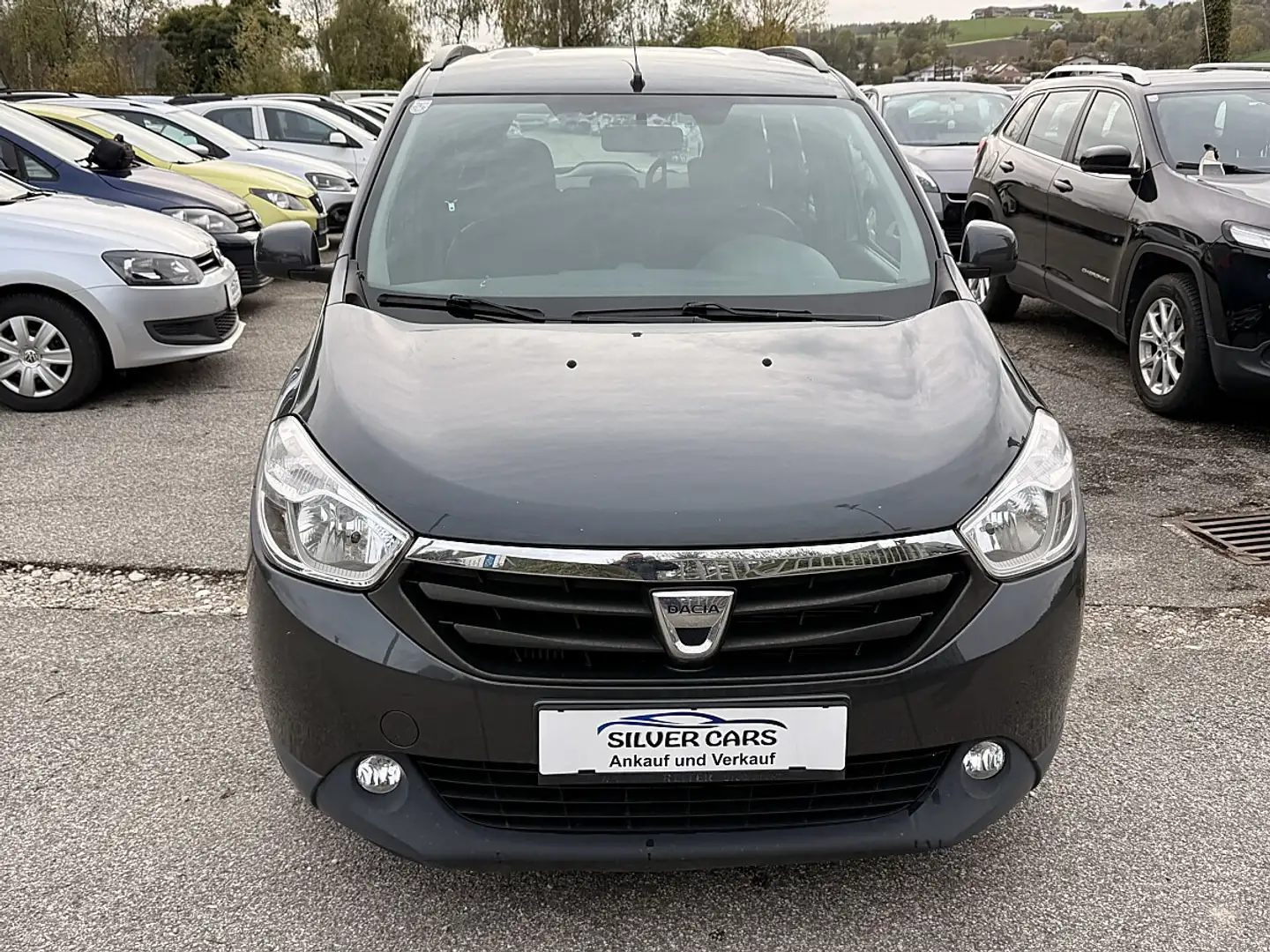 Dacia Lodgy Laureate 1,5 dCi 90 eco² Grau - 2