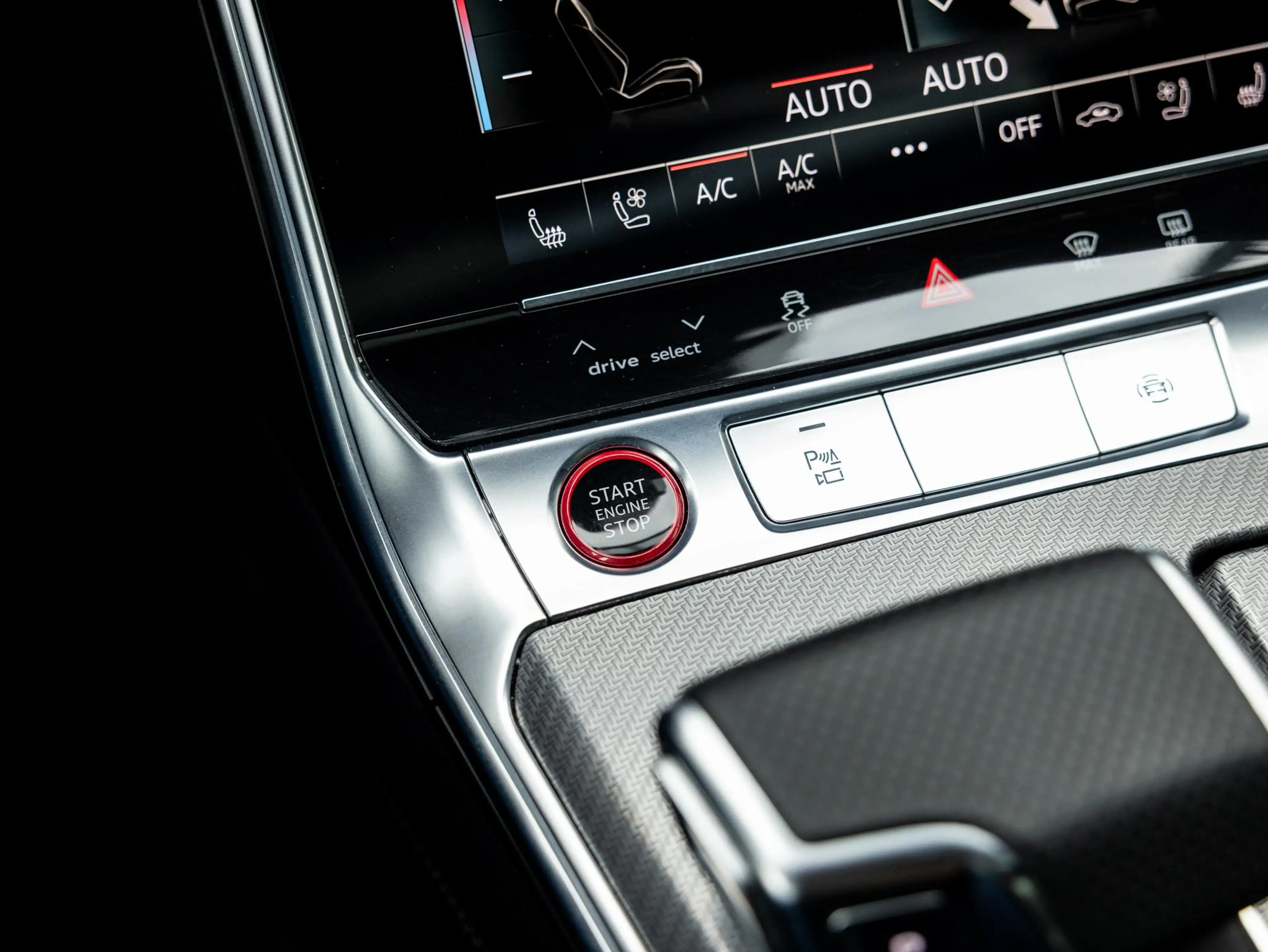 Audi RS6 Avant 4.0 TFSI quattro | DYNAMIC | HEAD-UP DISPLAY — photo 15