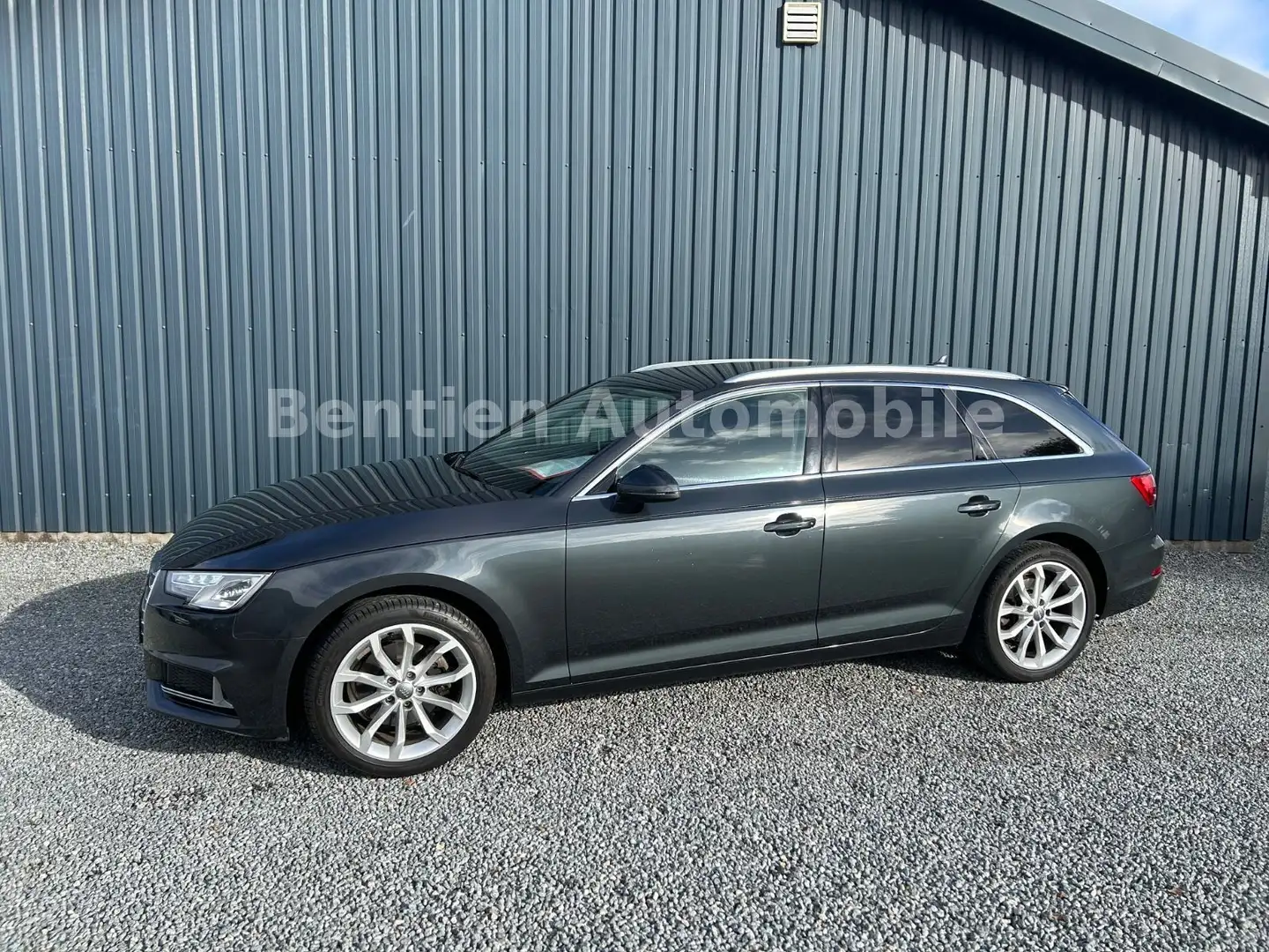 Audi A4 Avant 35 TDI sport,Navi,Xenon, SHZ Gris - 1