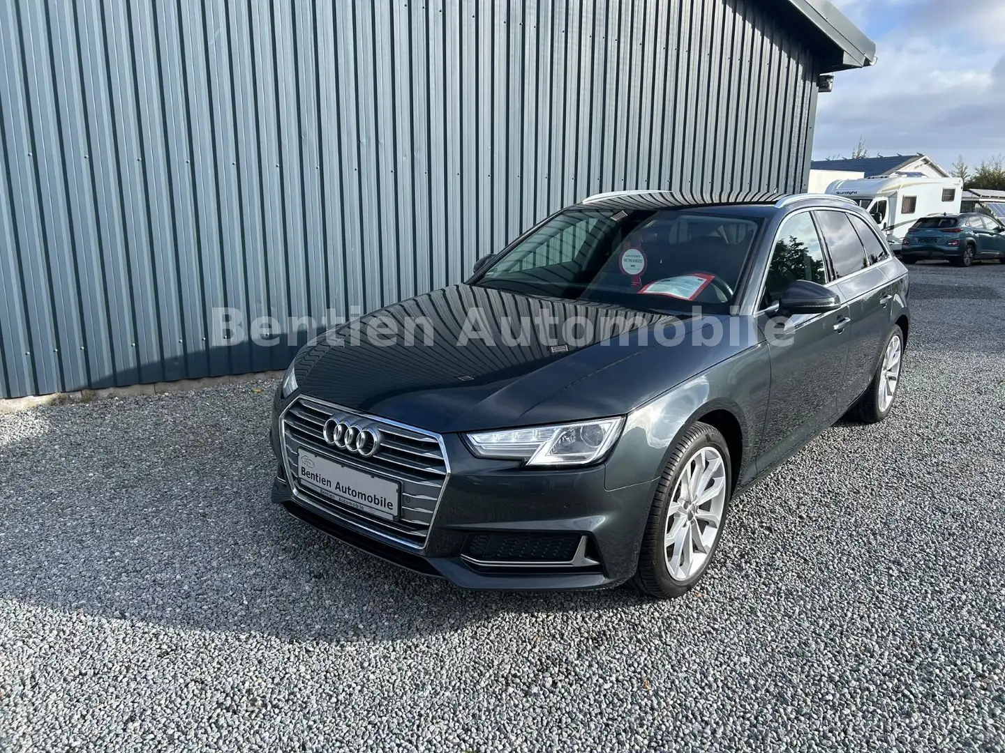Audi A4 Avant 35 TDI sport,Navi,Xenon, SHZ Gris - 2