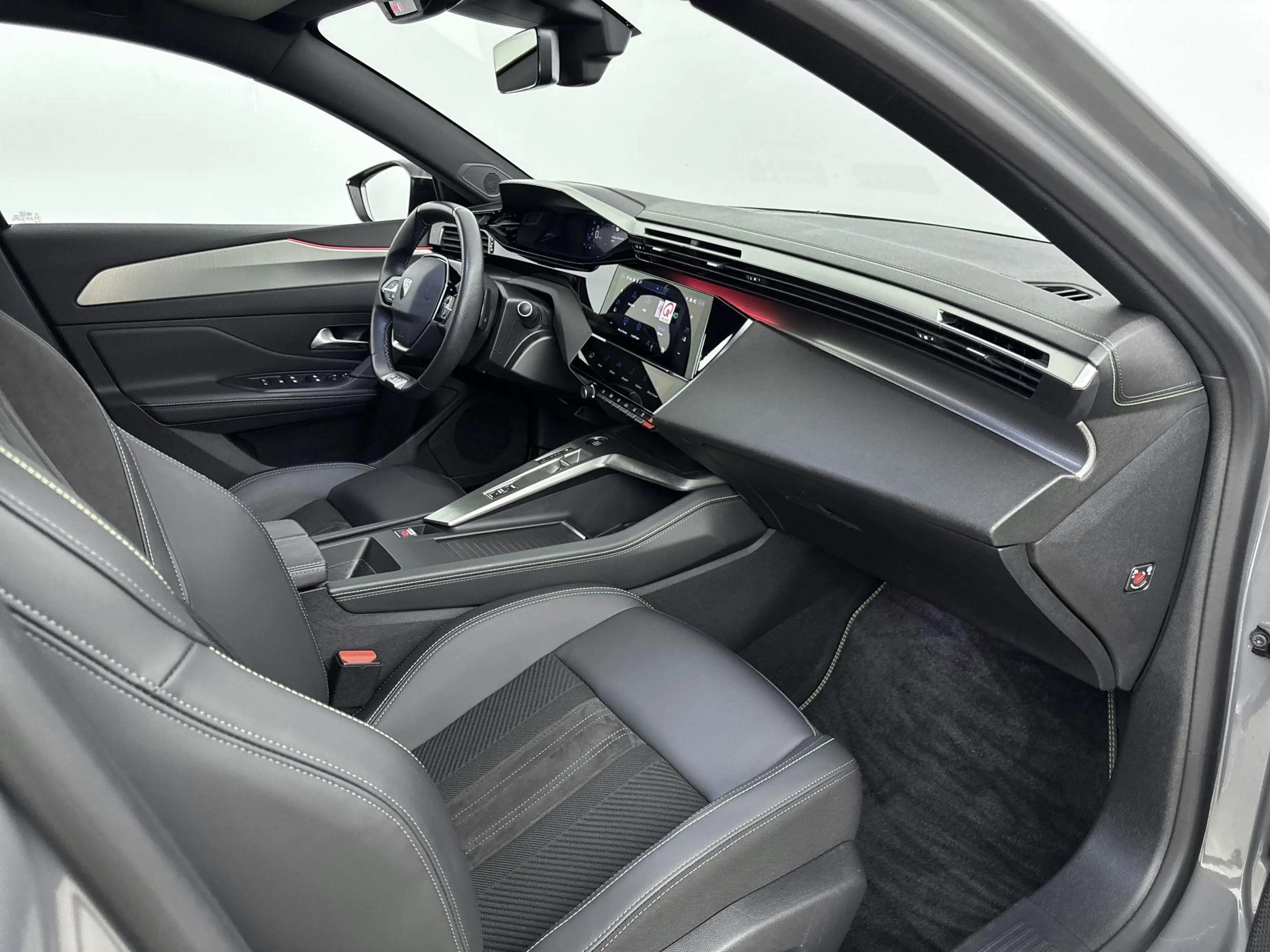 Peugeot 408 1.6 HYbrid GT 180 EAT8 | AGR Comfortstoelen | Hand — photo 12