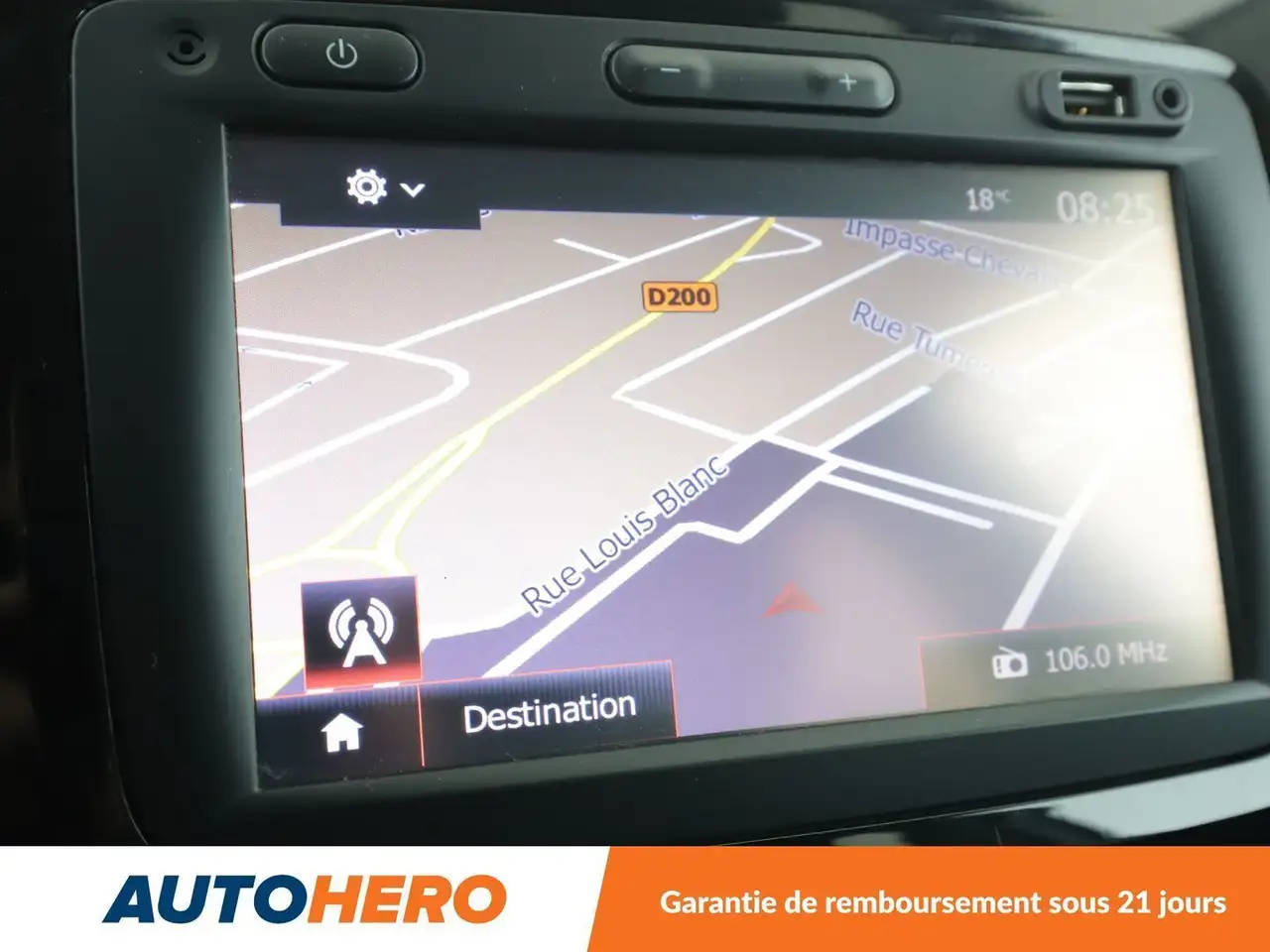 Renault Captur — photo 24