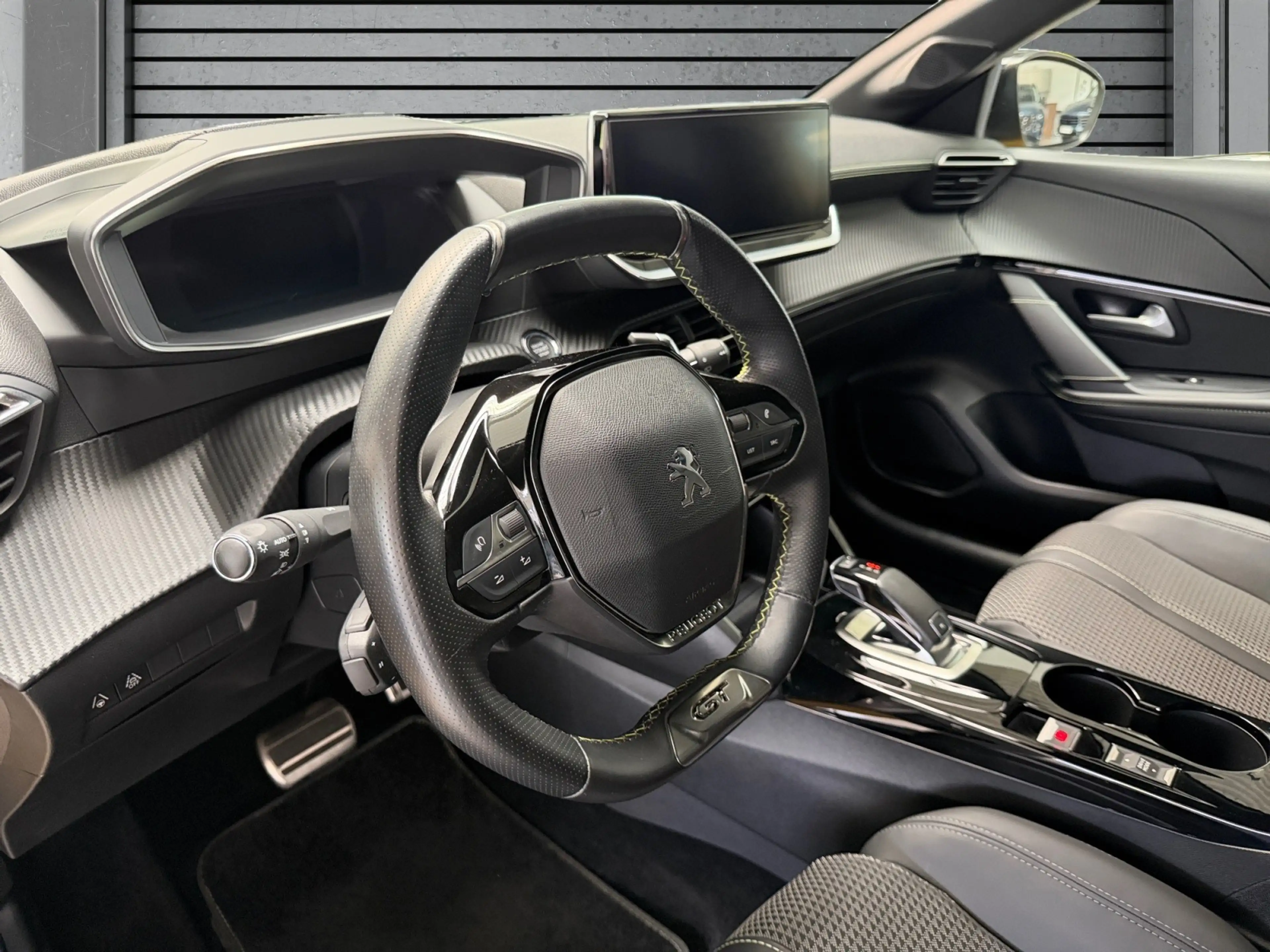 Peugeot 208 GT LINE AUTOMAT+NAVI+KAMERA+LED+ACC+DAB+TÜV+ — photo 7