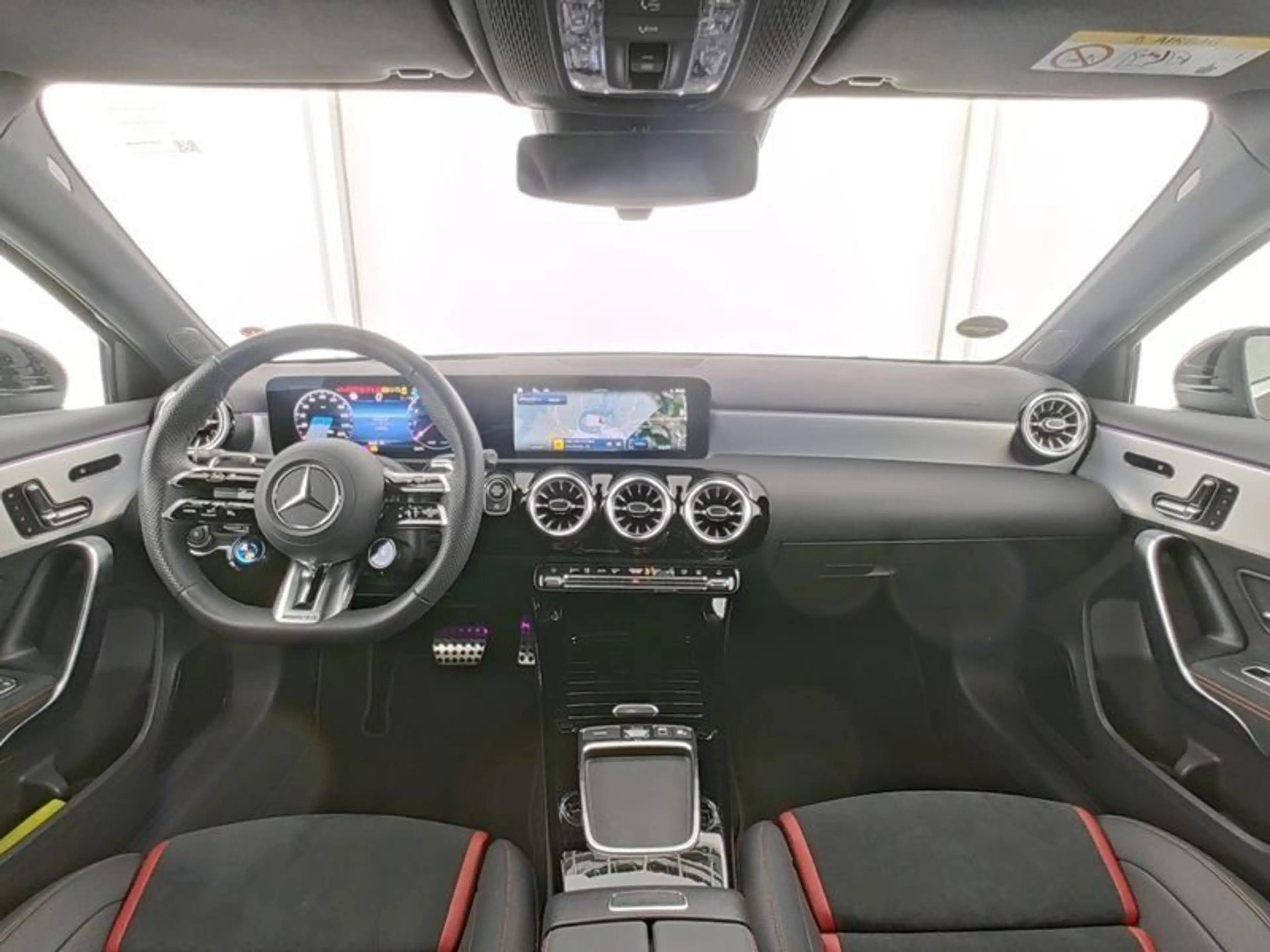 Mercedes-Benz A 35 AMG Mercedes-AMG A 35 4M PREMIUM+ AHK PANO FAP MEMOR — photo 9