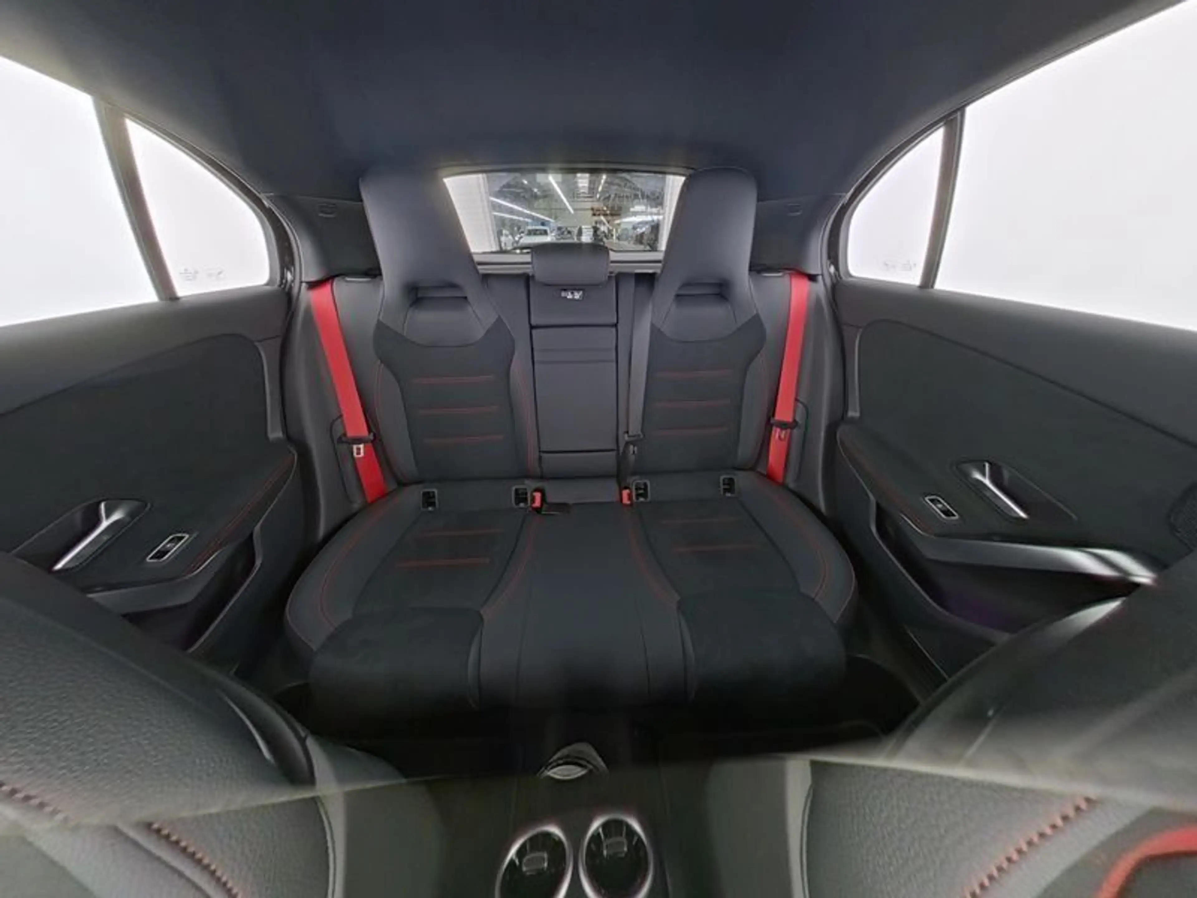Mercedes-Benz A 35 AMG Mercedes-AMG A 35 4M PREMIUM+ AHK PANO FAP MEMOR — photo 10