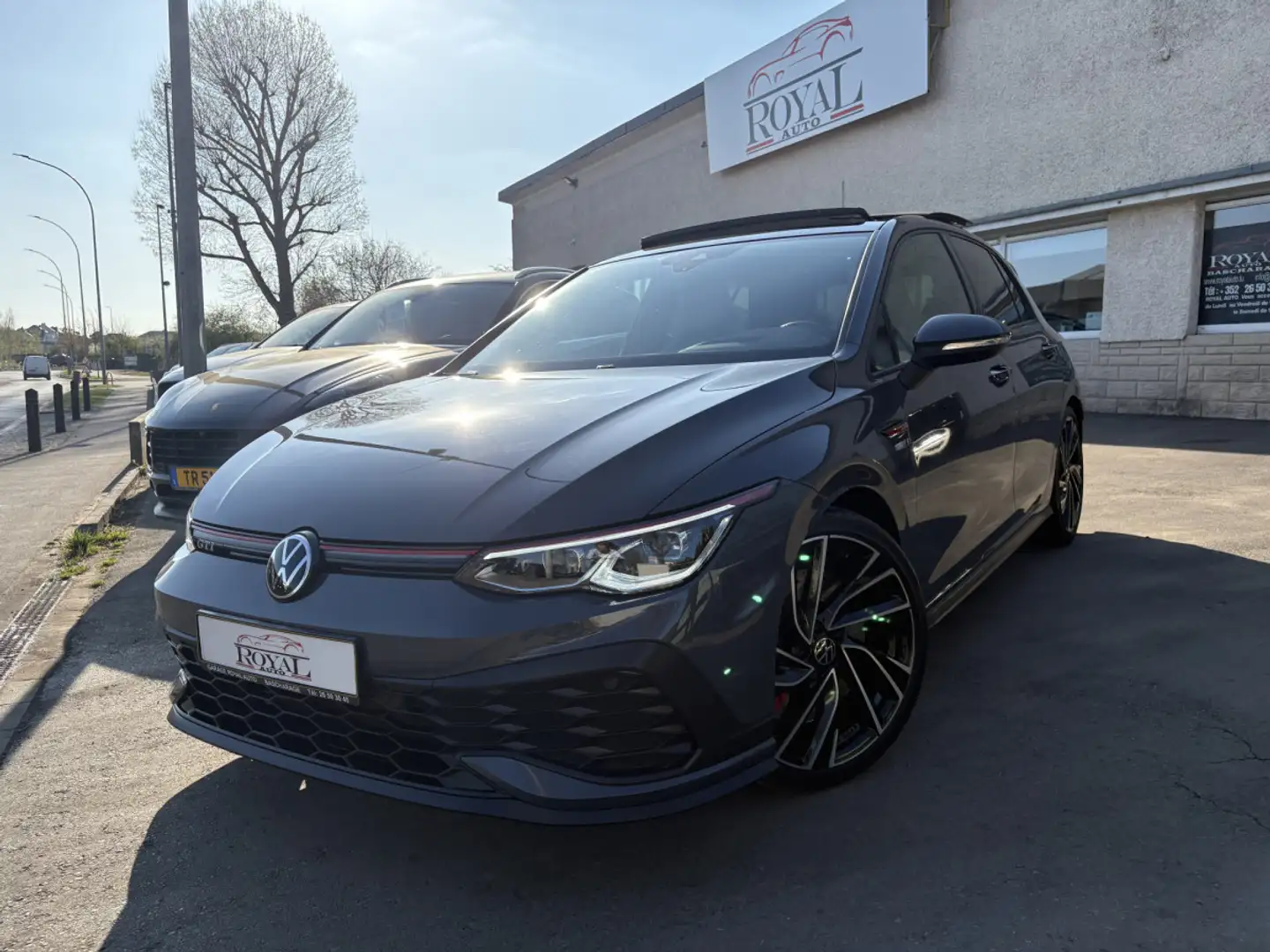 Volkswagen Golf GTI VIII CLUBSPORT 300CV DSG7 * GARANTIE 36 MOIS * Gris - 1