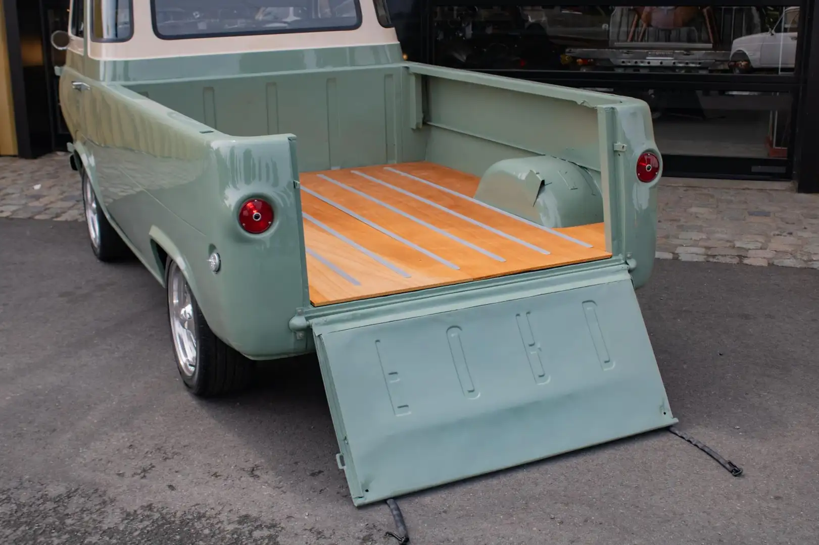 Ford Econoline Gerestaureerd I Uniek Verde - 2