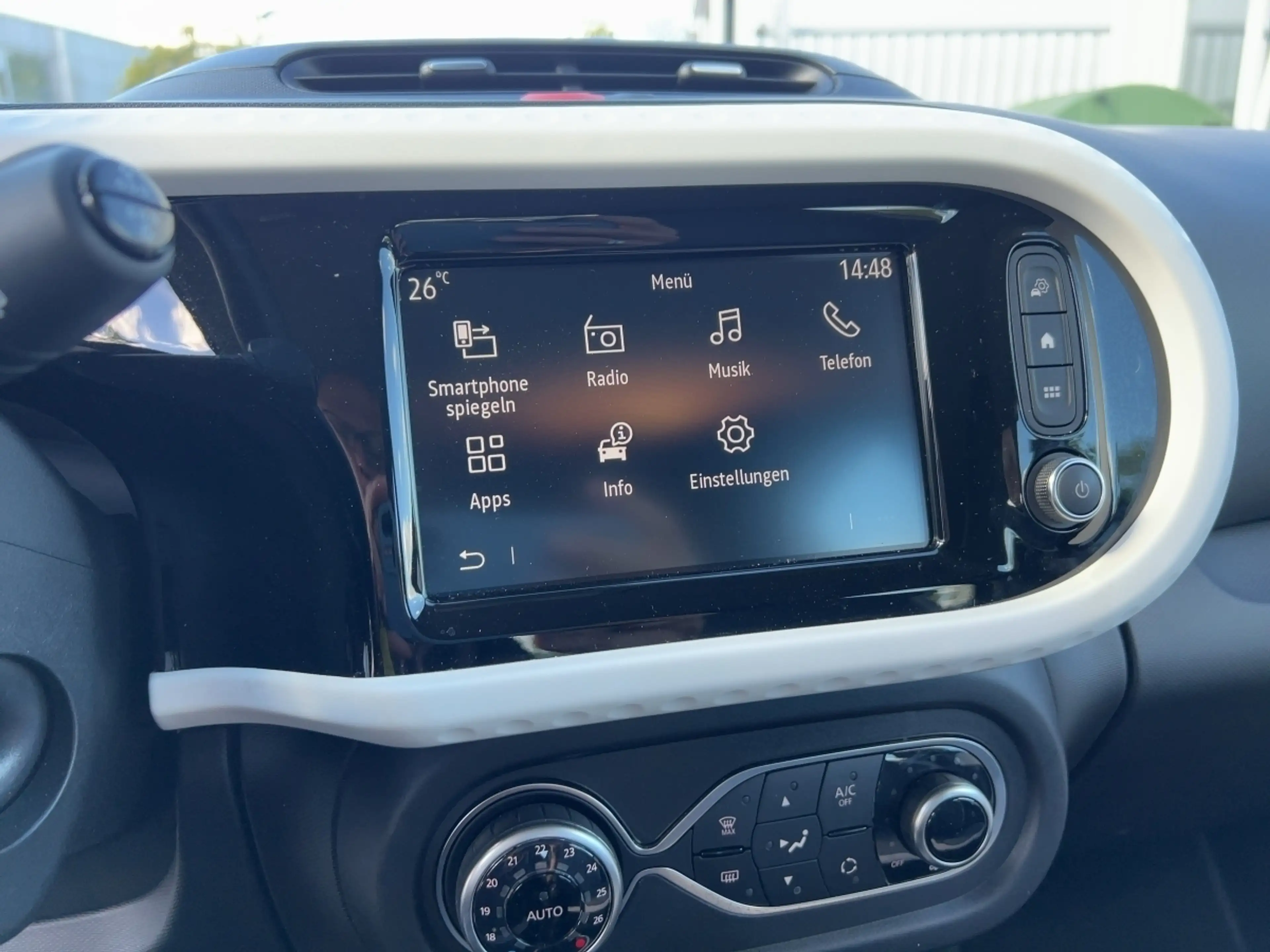 Renault Twingo EQUILIBRE SCe 65 Start & Stop — photo 12