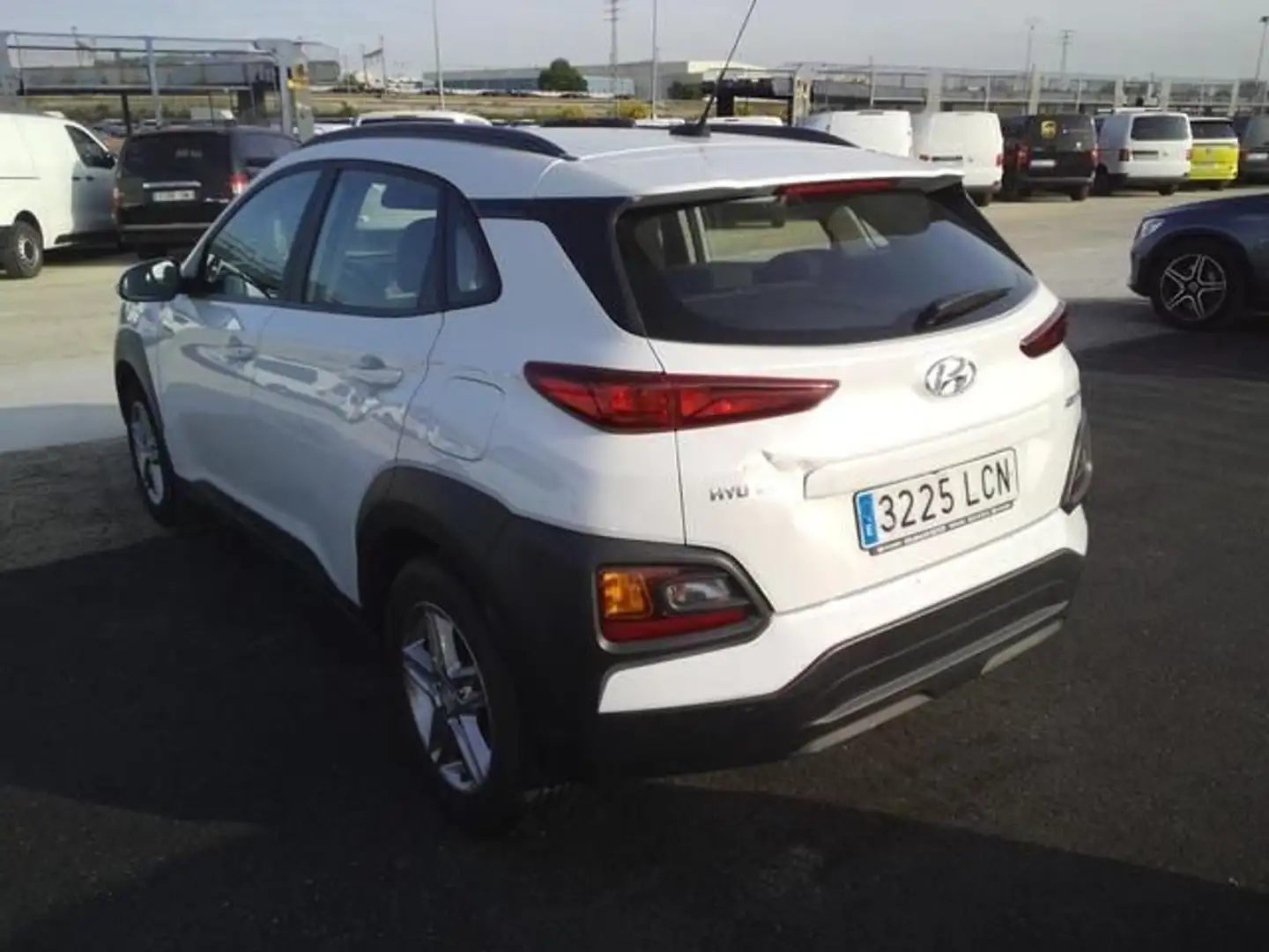 Hyundai KONA 1.0 TGDI Klass 4x2 Blanco - 2