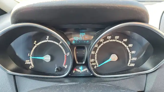 Ford B-Max view 12