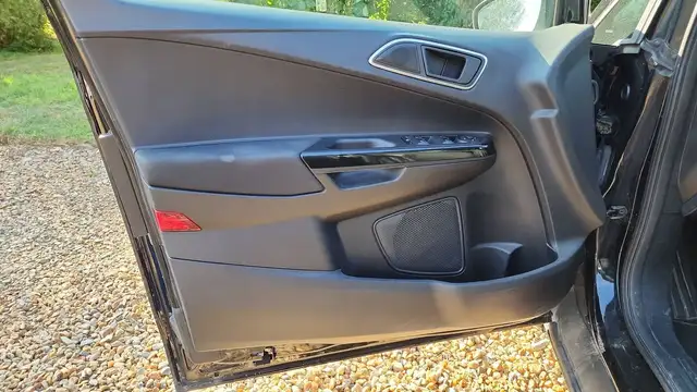Ford B-Max view 7