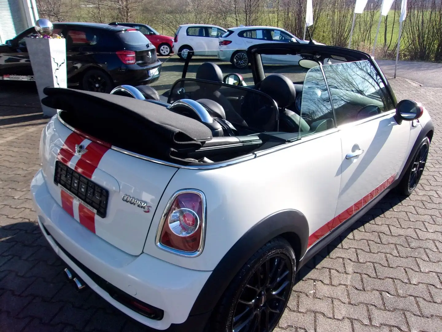 MINI Cooper S Cabrio Bílá - 1