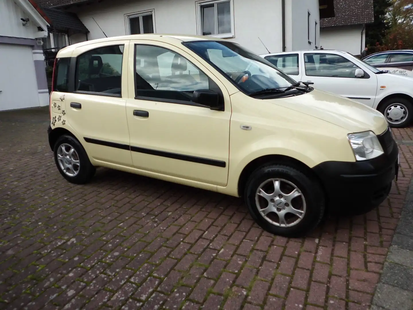 Fiat Panda 1.1 8V Active Jaune - 1