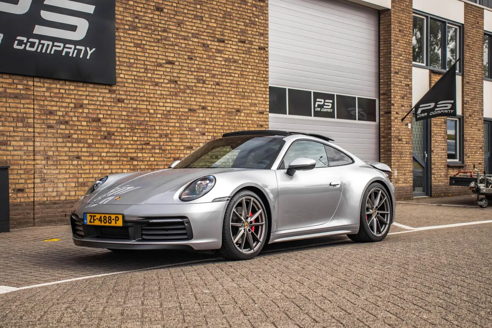 Porsche 992 3.0 Carrera 4S – NAP, 1e eigenaar, Dealer O.H., Sp Gris - 2