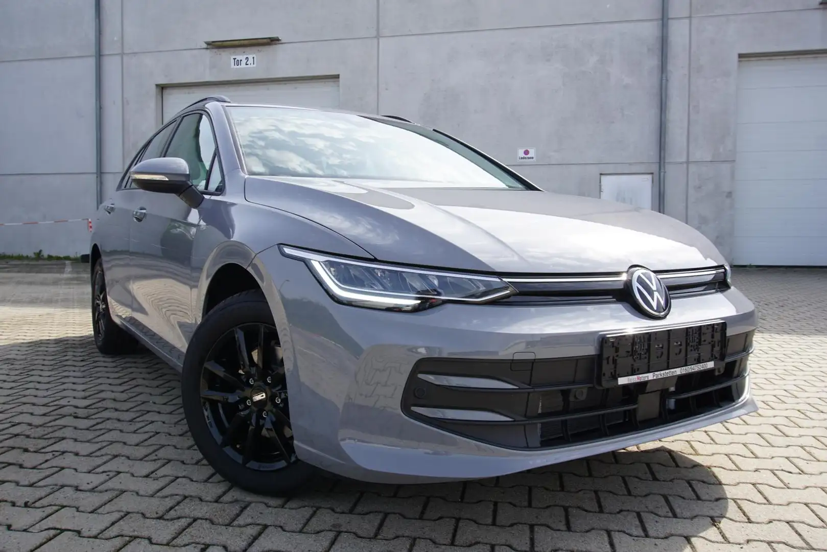 Volkswagen Golf Variant 1.5eTSI DSG AHK Navi/MirrorLi Kam Gris - 1