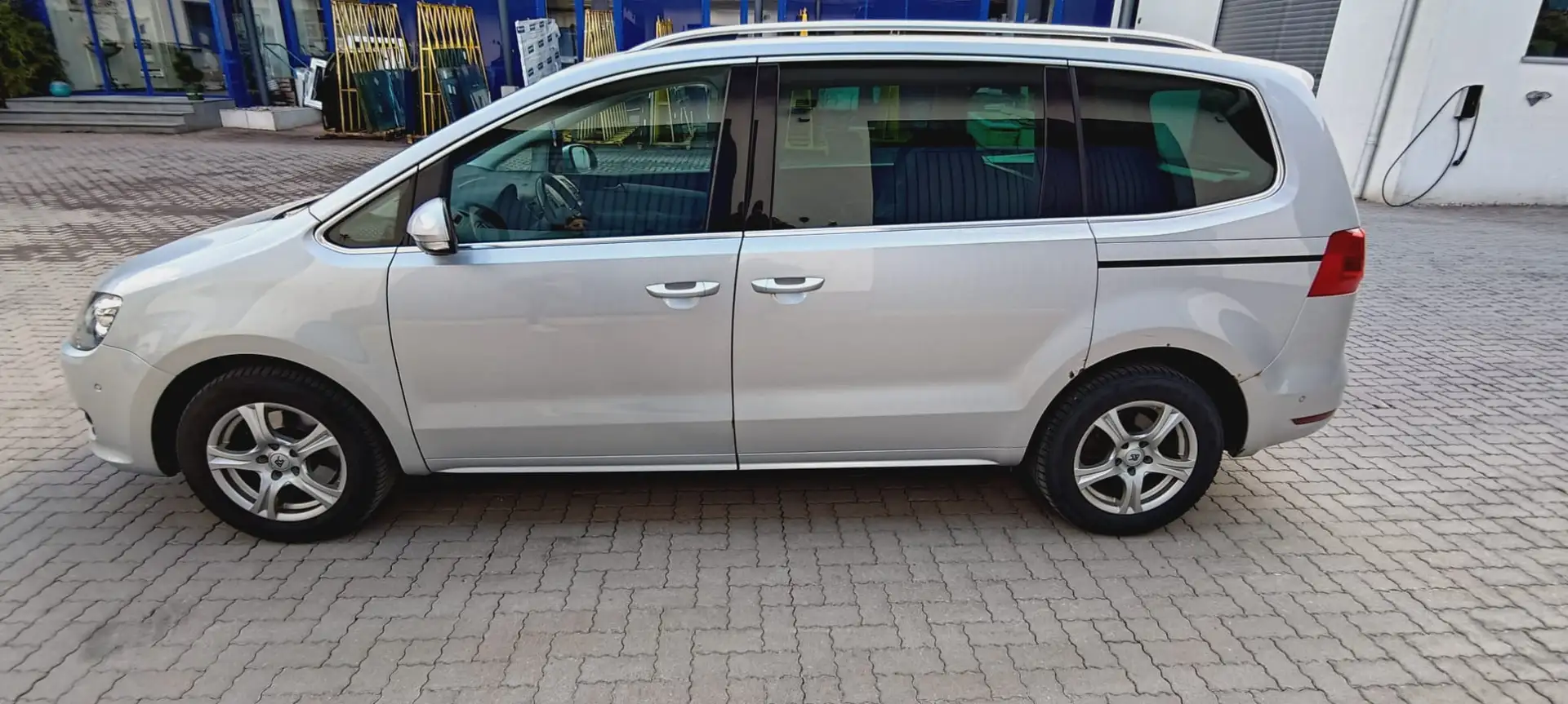 Volkswagen Sharan Sharan Sky BMT 2,0 TDI DPF Grau - 2