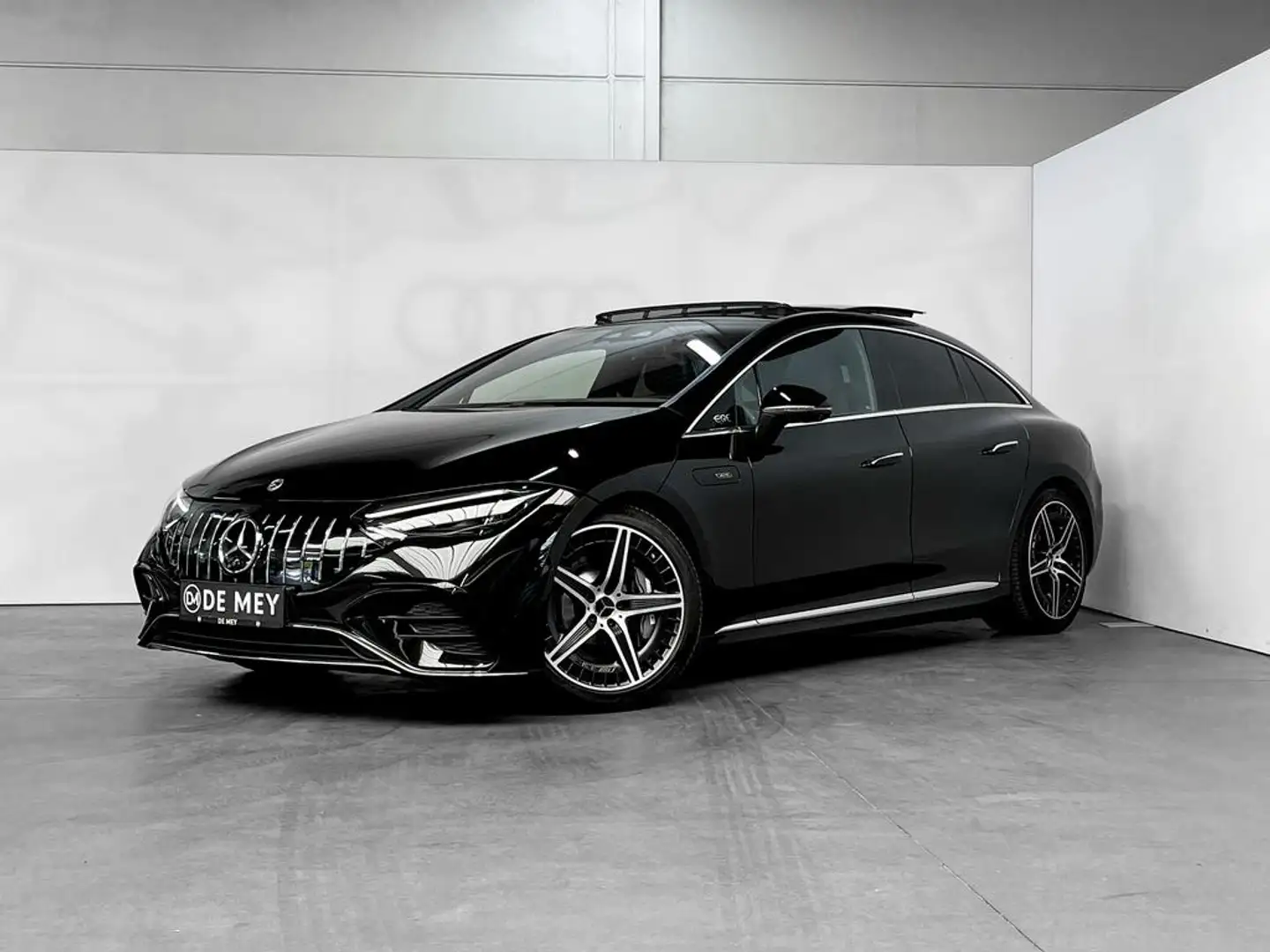 Mercedes-Benz EQE 43 90.6 kWh 43 AMG / Pano / 360° Cam / Carplay / Napp Чорний - 2