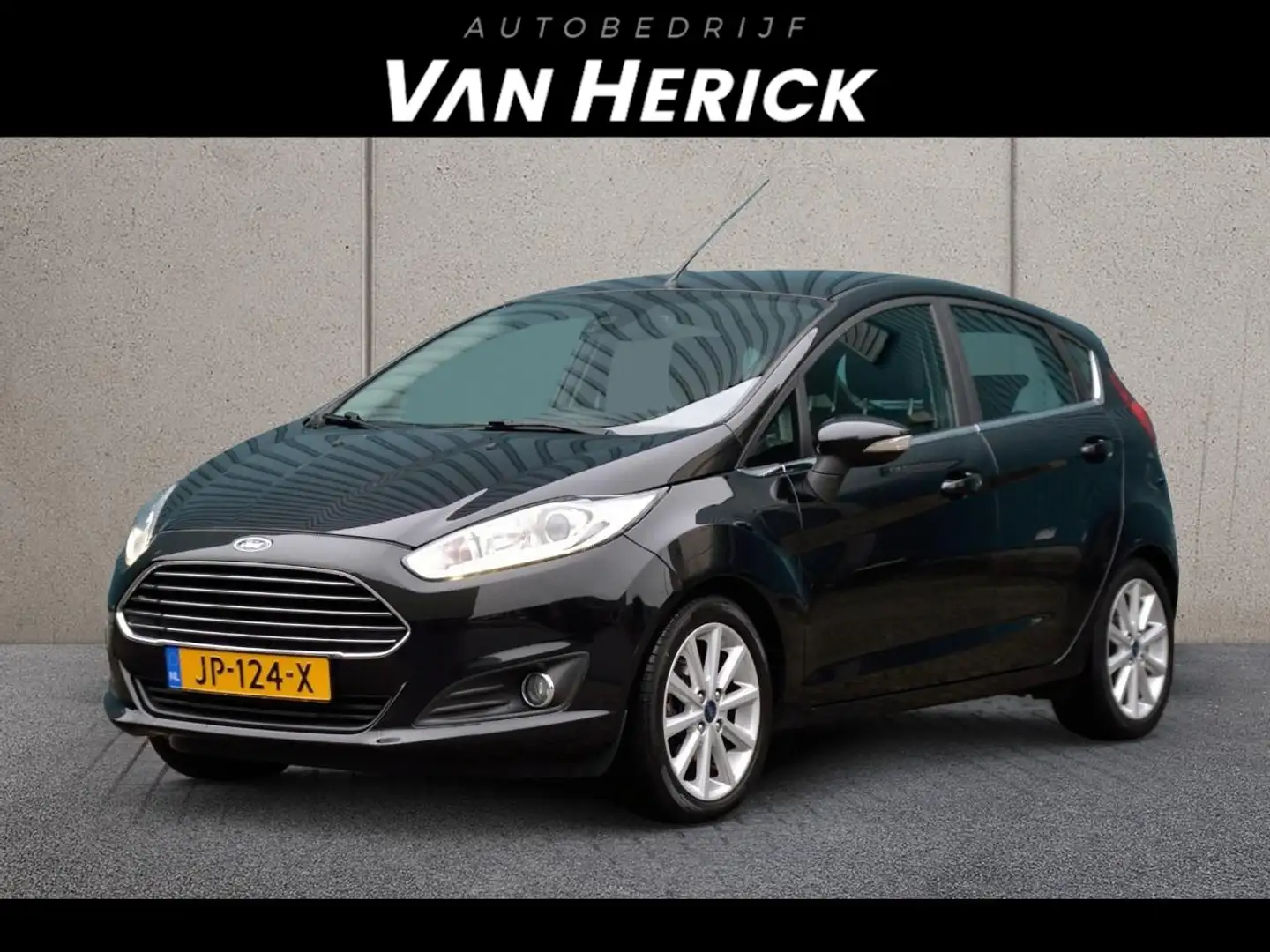 Ford Fiesta 1.0 EcoBoost Titanium 101PK | Clima | Cruise | Voo Zwart - 1