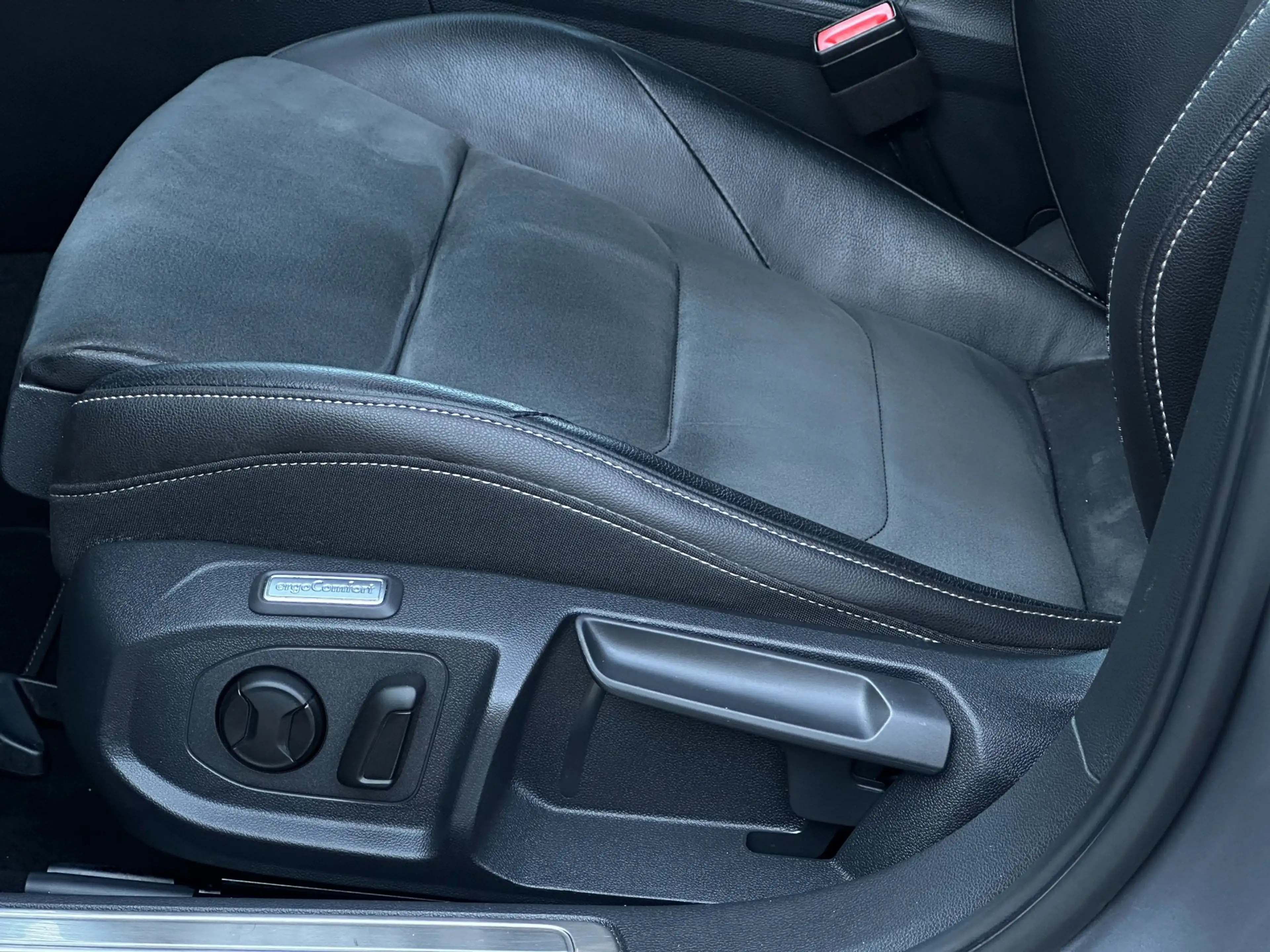 Volkswagen Arteon Shooting Brake 1.4 TSI eHybrid R-Line Business+/1S — photo 32