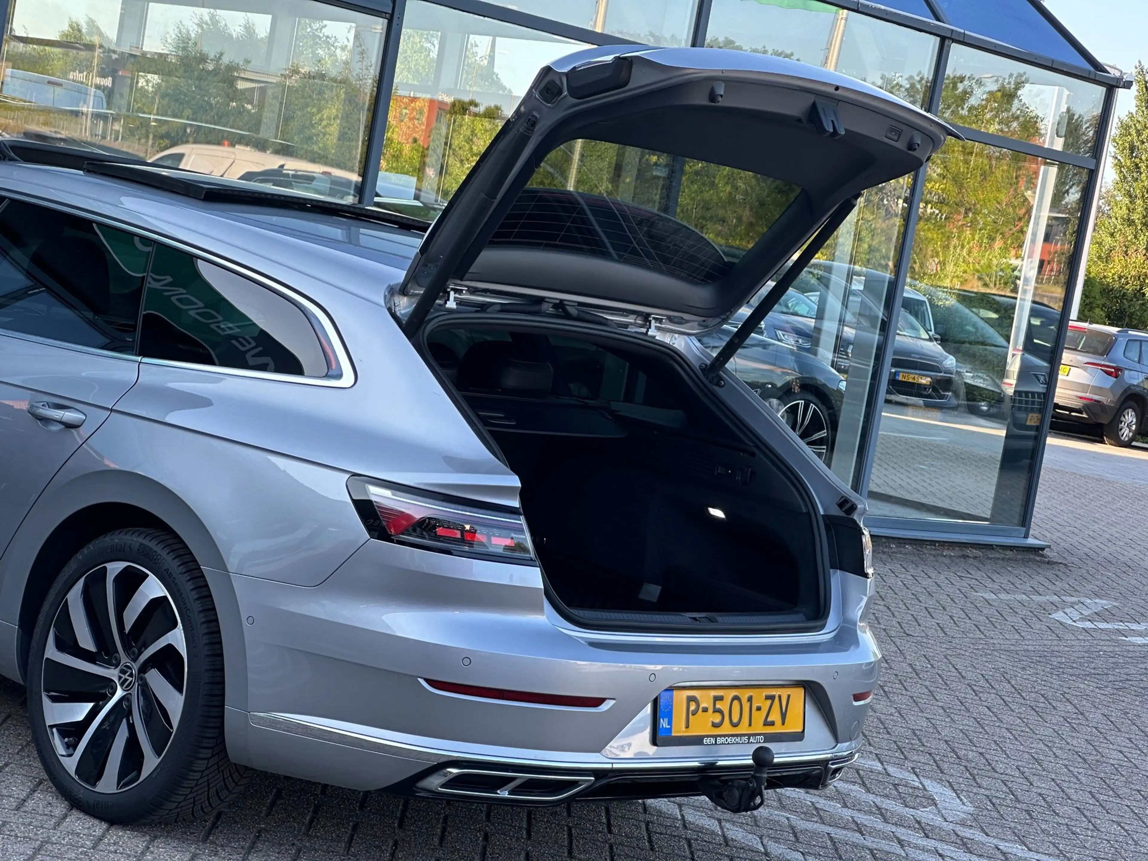 Volkswagen Arteon Shooting Brake 1.4 TSI eHybrid R-Line Business+/1S — photo 17