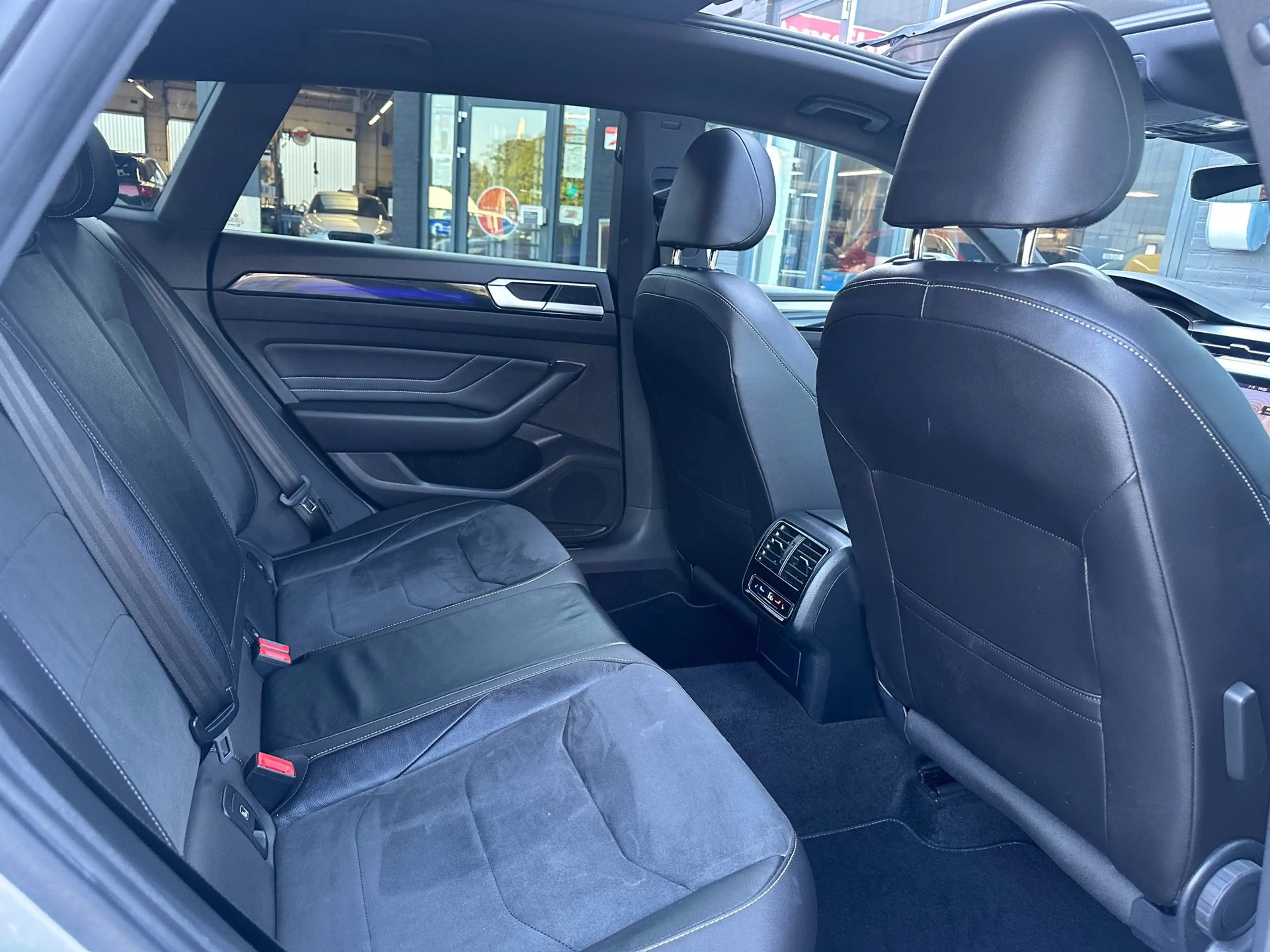 Volkswagen Arteon Shooting Brake 1.4 TSI eHybrid R-Line Business+/1S — photo 25