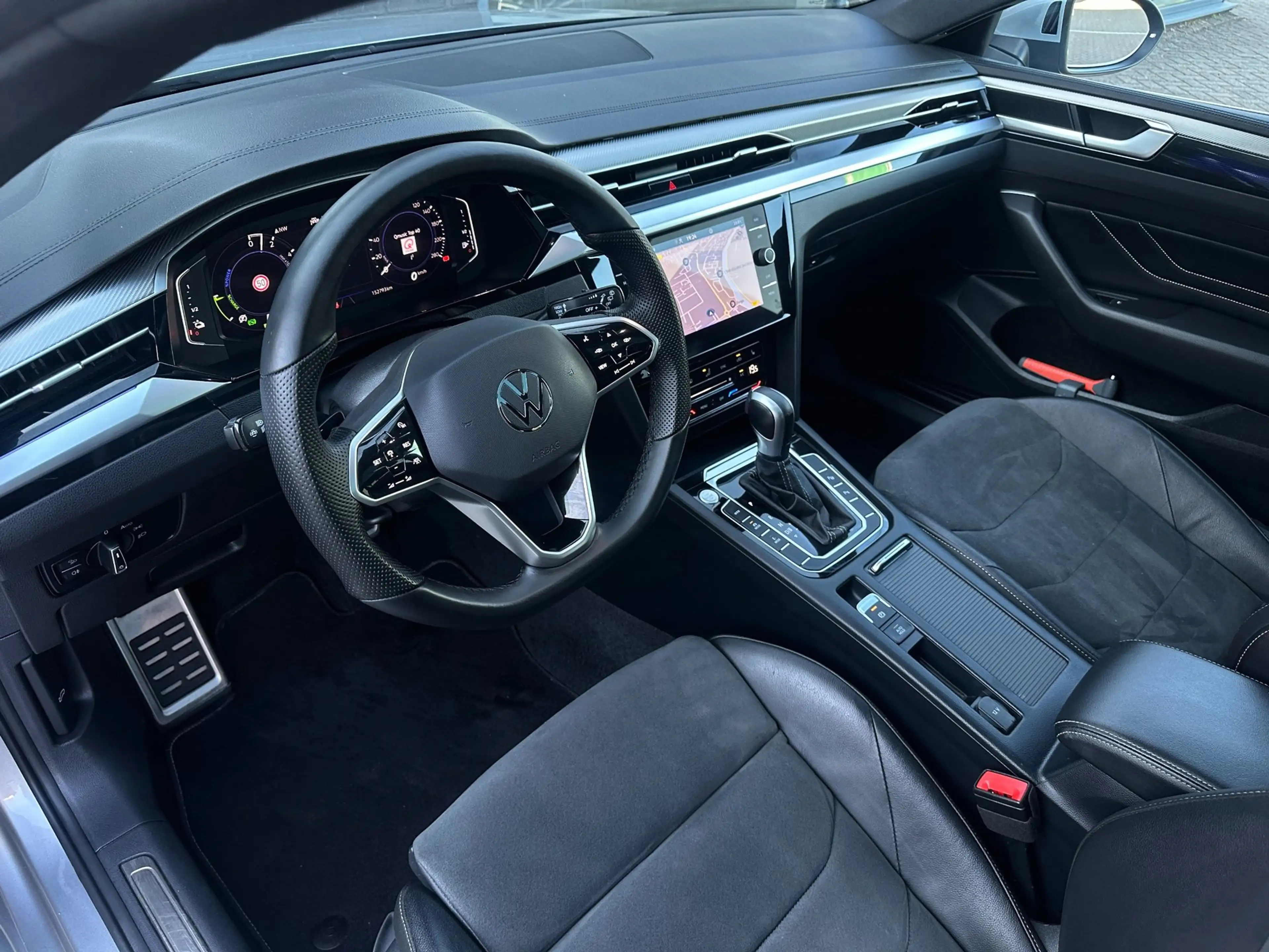 Volkswagen Arteon Shooting Brake 1.4 TSI eHybrid R-Line Business+/1S — photo 4