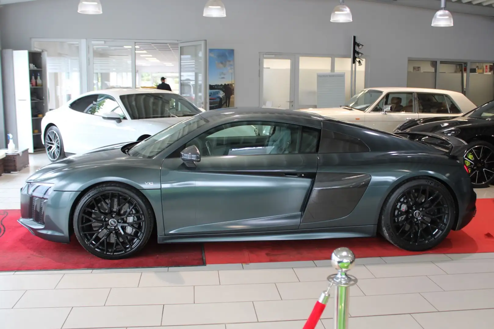 Audi R8 Coupe V10 quattro plus Grün - 2
