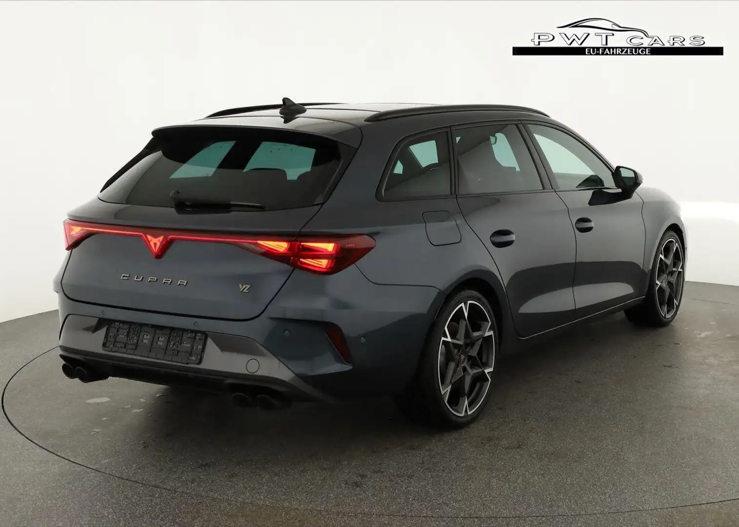 CUPRA Leon Sportstourer 2.0 TSI 245 kW 4Drive VZ ST DSG 4D... Grau - 2