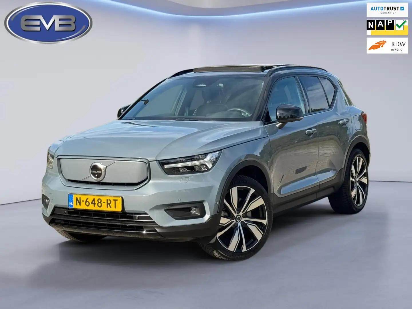 Volvo XC40 Recharge Pro, panoramadak, 360 camera, 20 inch, st Gris - 1