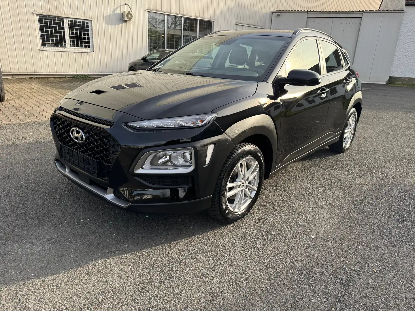 Hyundai KONA Trend 2WD #WKR #Sitzheizung #Scheckheft gepflegt Negro - 1