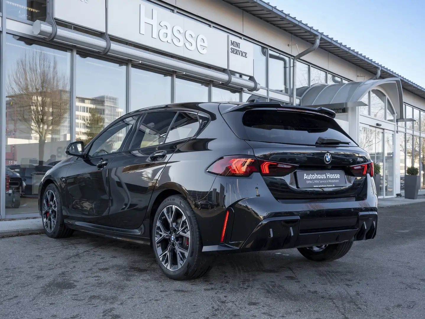 BMW 120 M-Sport Pro DrAs+ H/K adapLED PANO autHECKKL Noir - 2