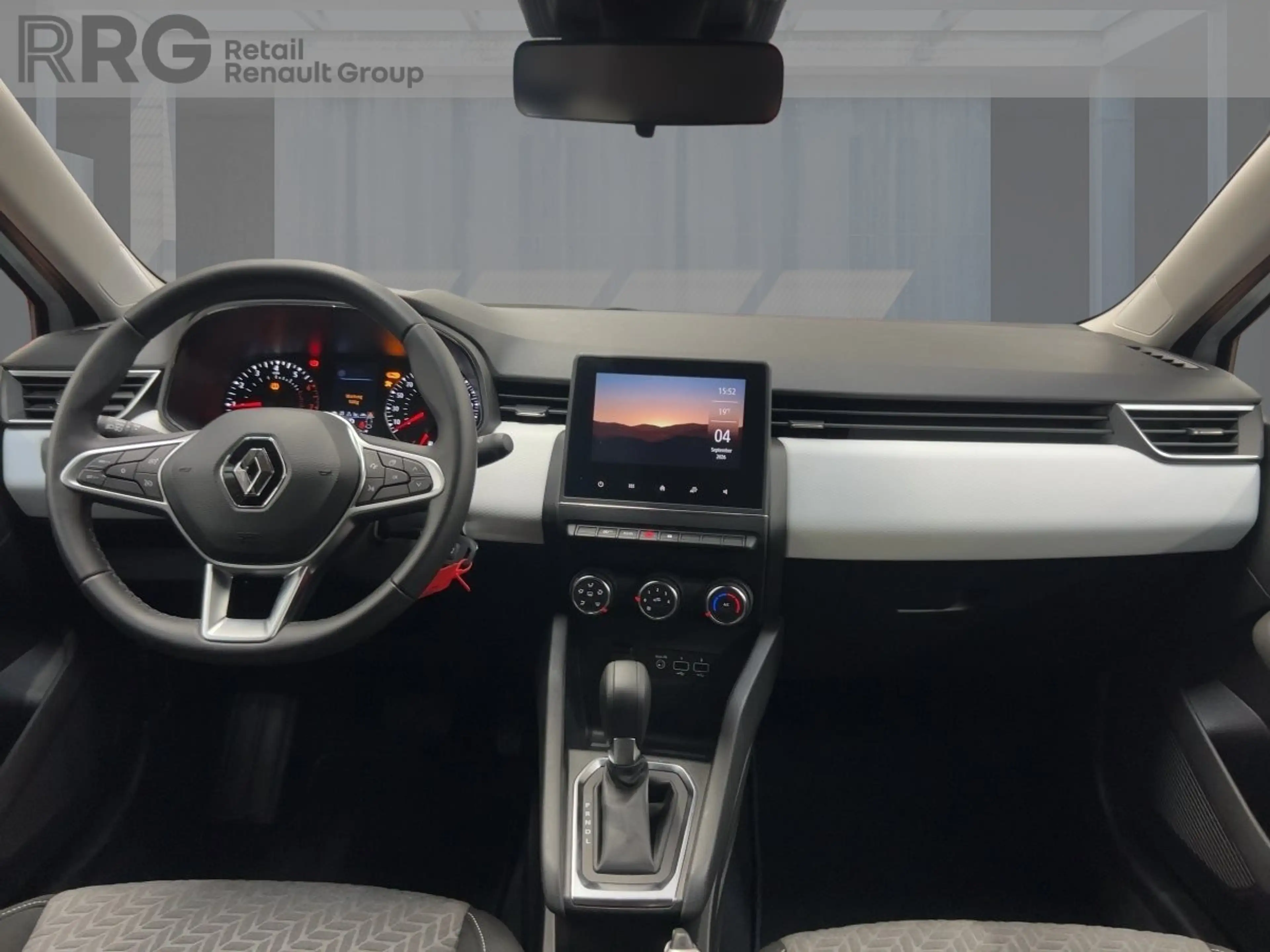 Renault Clio EVOLUTION TCe 90 X-tronic Apple CarPlay PDC — photo 10