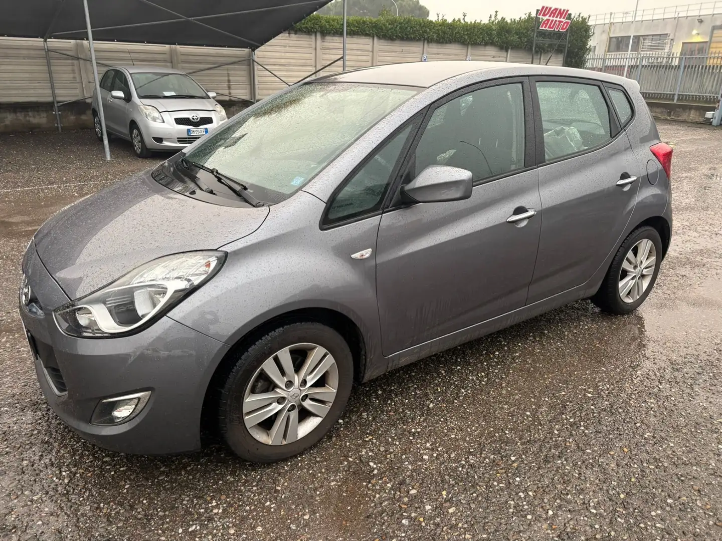 Hyundai iX20 ix20 1.4 CRDI Grijs - 1