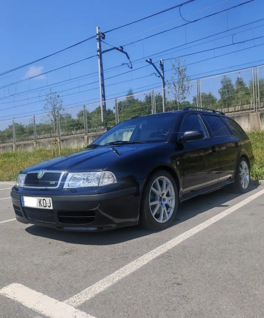 Skoda Octavia Combi 1.8T 20v RS 180 - 1