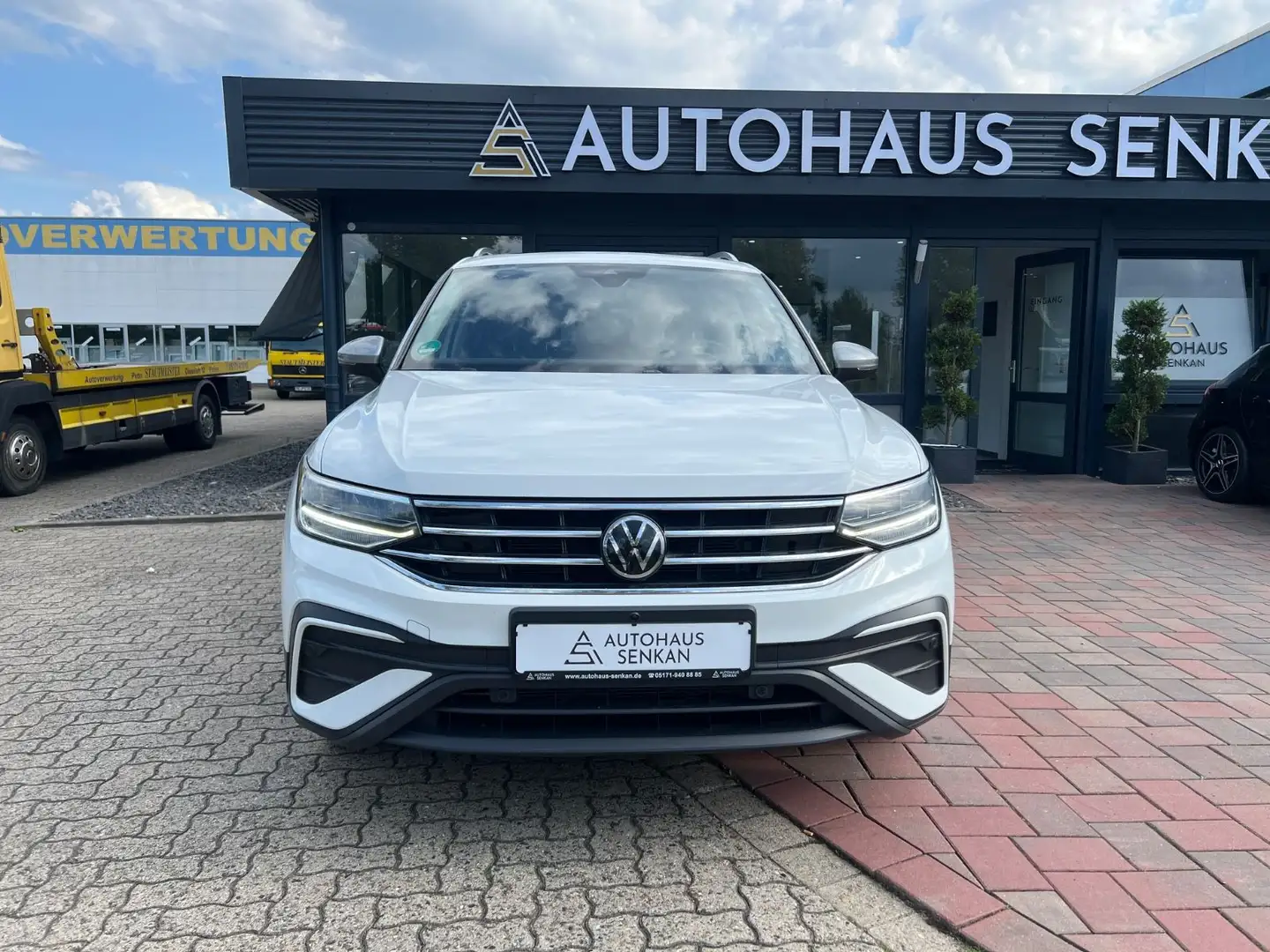 Volkswagen Tiguan Allspace 2.0 TDI DSG 4M*STANDH*AHK*PANO* Blanc - 2