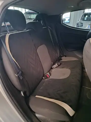 Lancia Ypsilon view 15