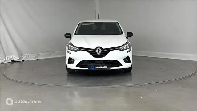 Renault Clio view 2