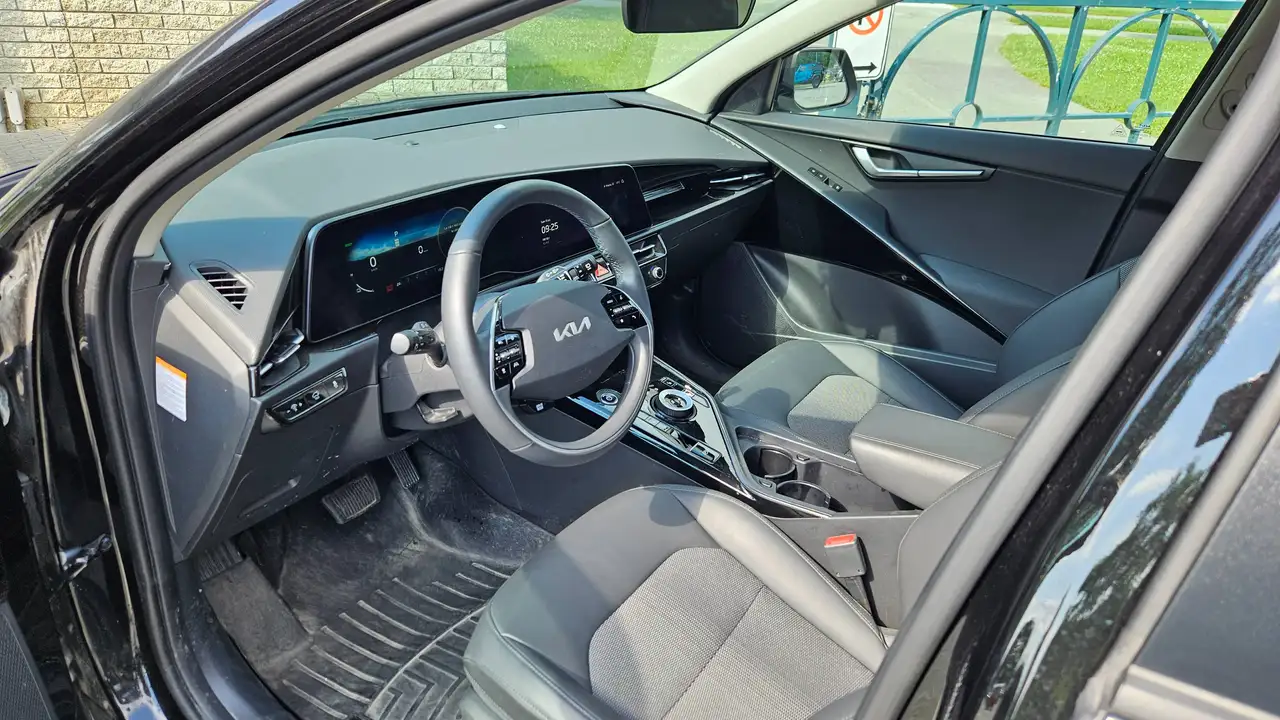 Kia Niro снимка Kia Niro