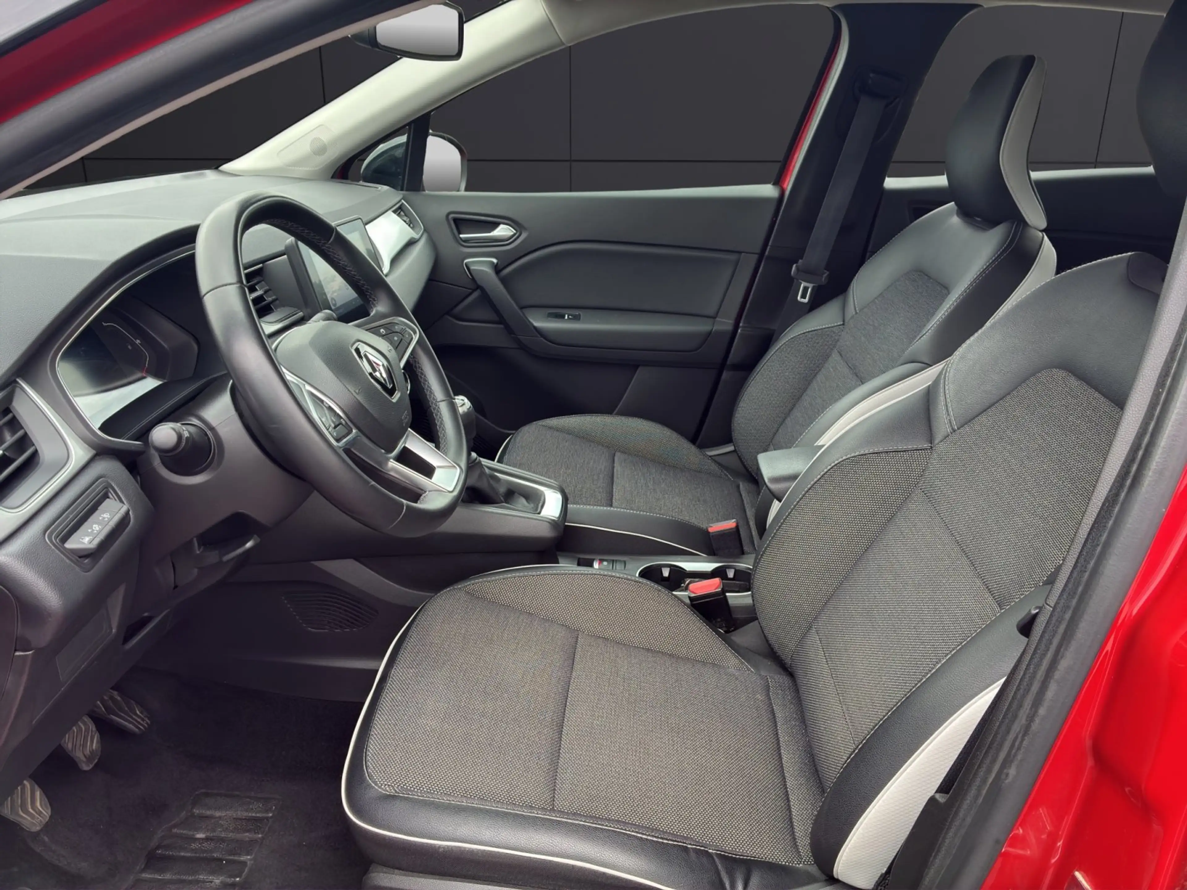 Renault Captur II 1.0 TCe 90 Intens (EURO 6d) — photo 9