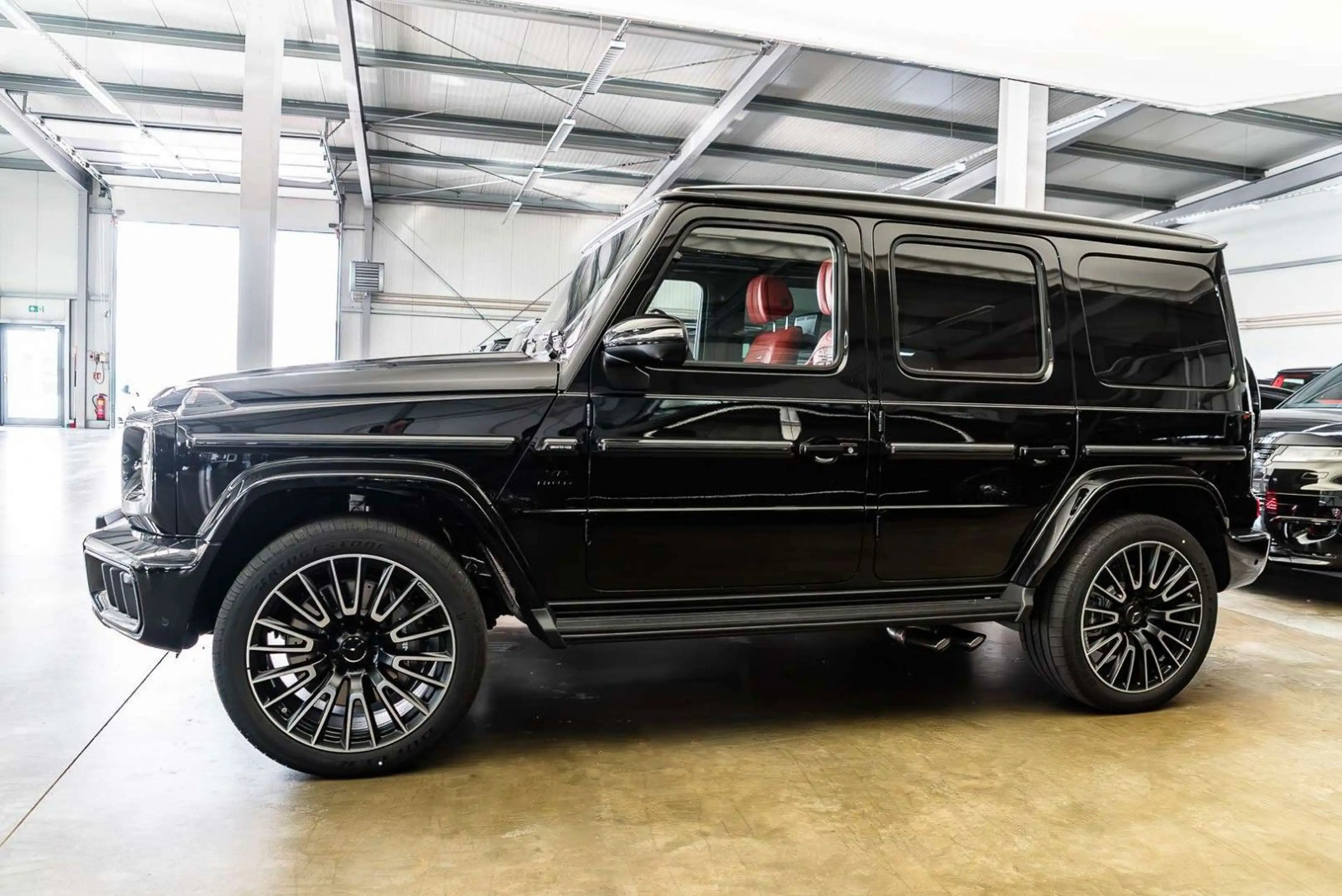 Mercedes-Benz G 63 AMG / Carbon Interior / A22 / MY 2027 — photo 6
