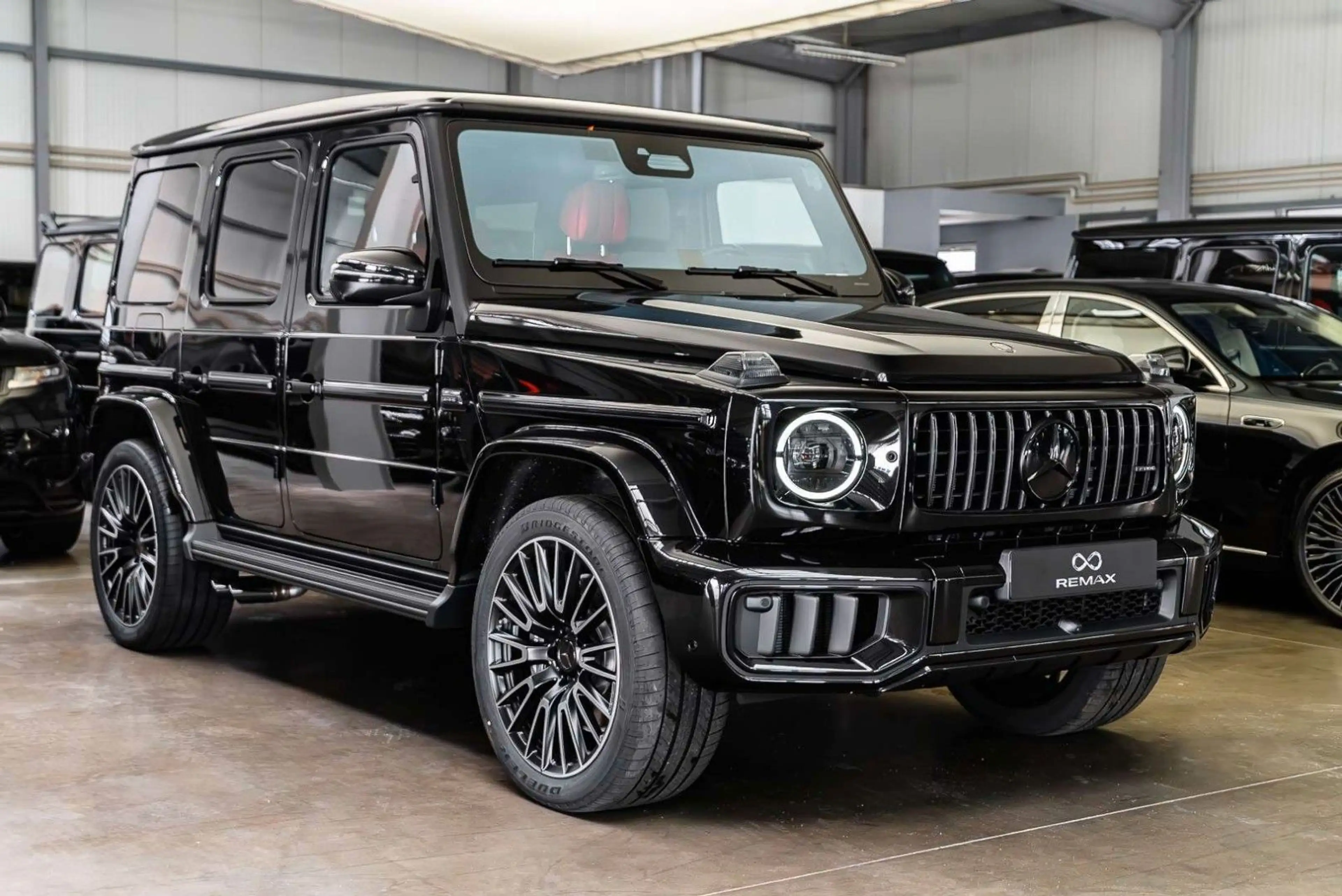 Mercedes-Benz G 63 AMG / Carbon Interior / A22 / MY 2027 — photo 5
