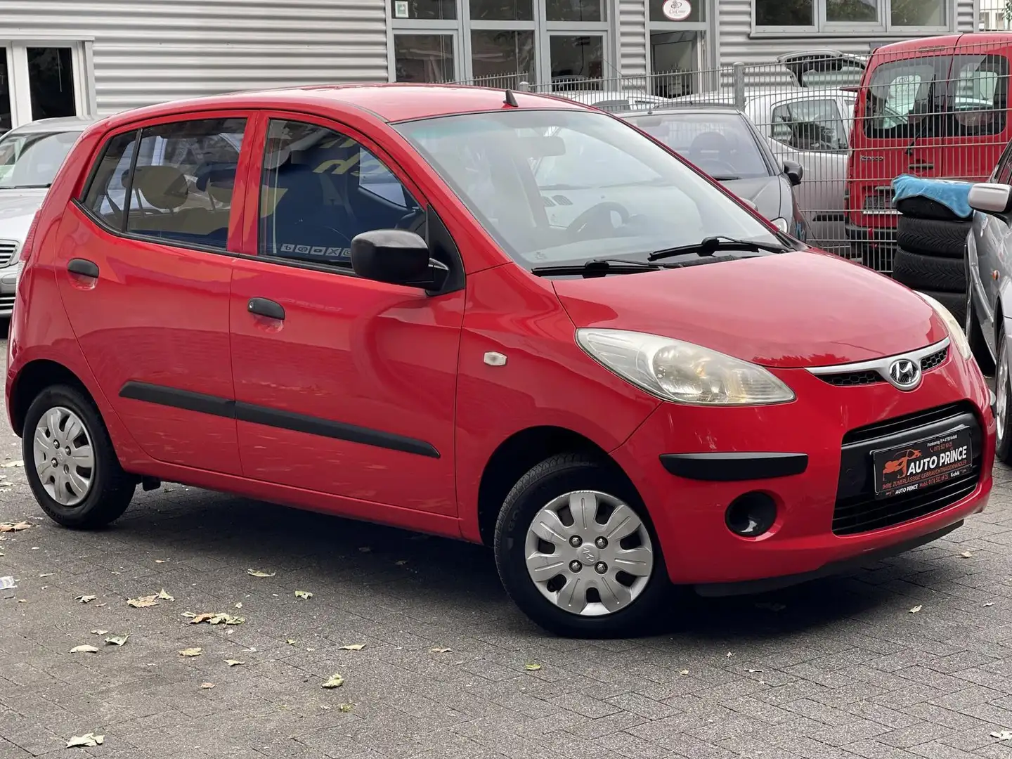 Hyundai i10 1.1 Classic E+ TÜV NEU Rojo - 2