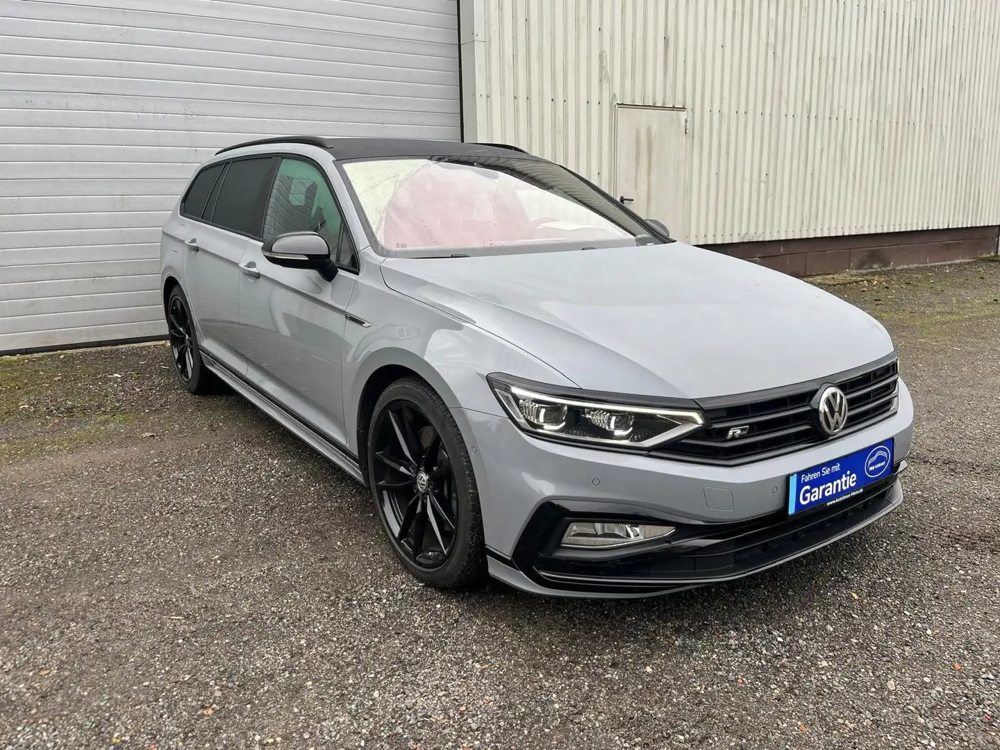 Volkswagen Passat Variant 2.0 TSI 4M R-Line Limited Edition Grau - 1